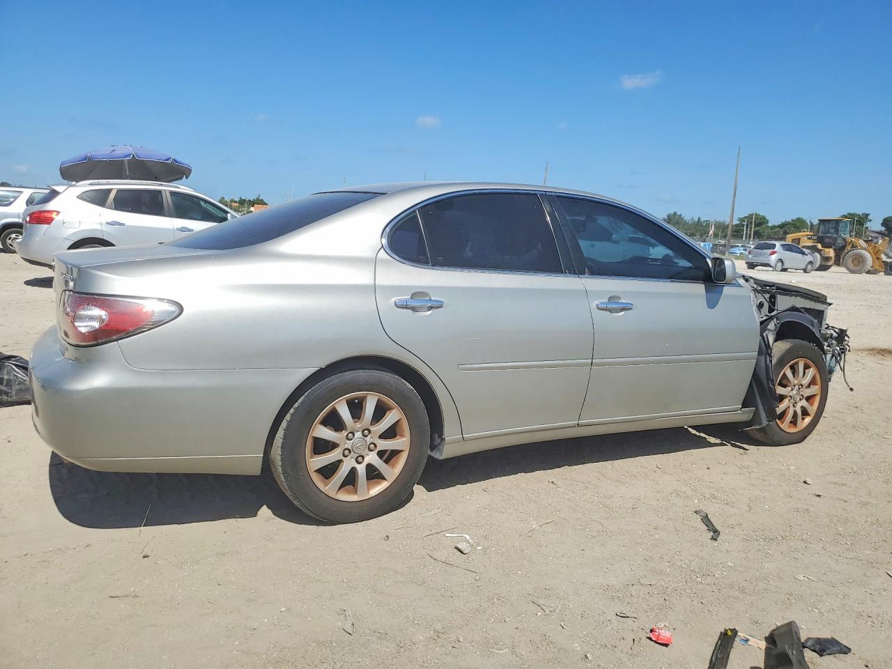 2004 Lexus Es 330 Silver vin: JTHBA30G440019899