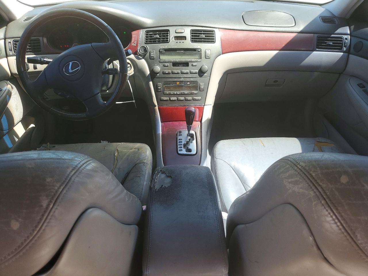 2004 Lexus Es 330 Silver vin: JTHBA30G440019899