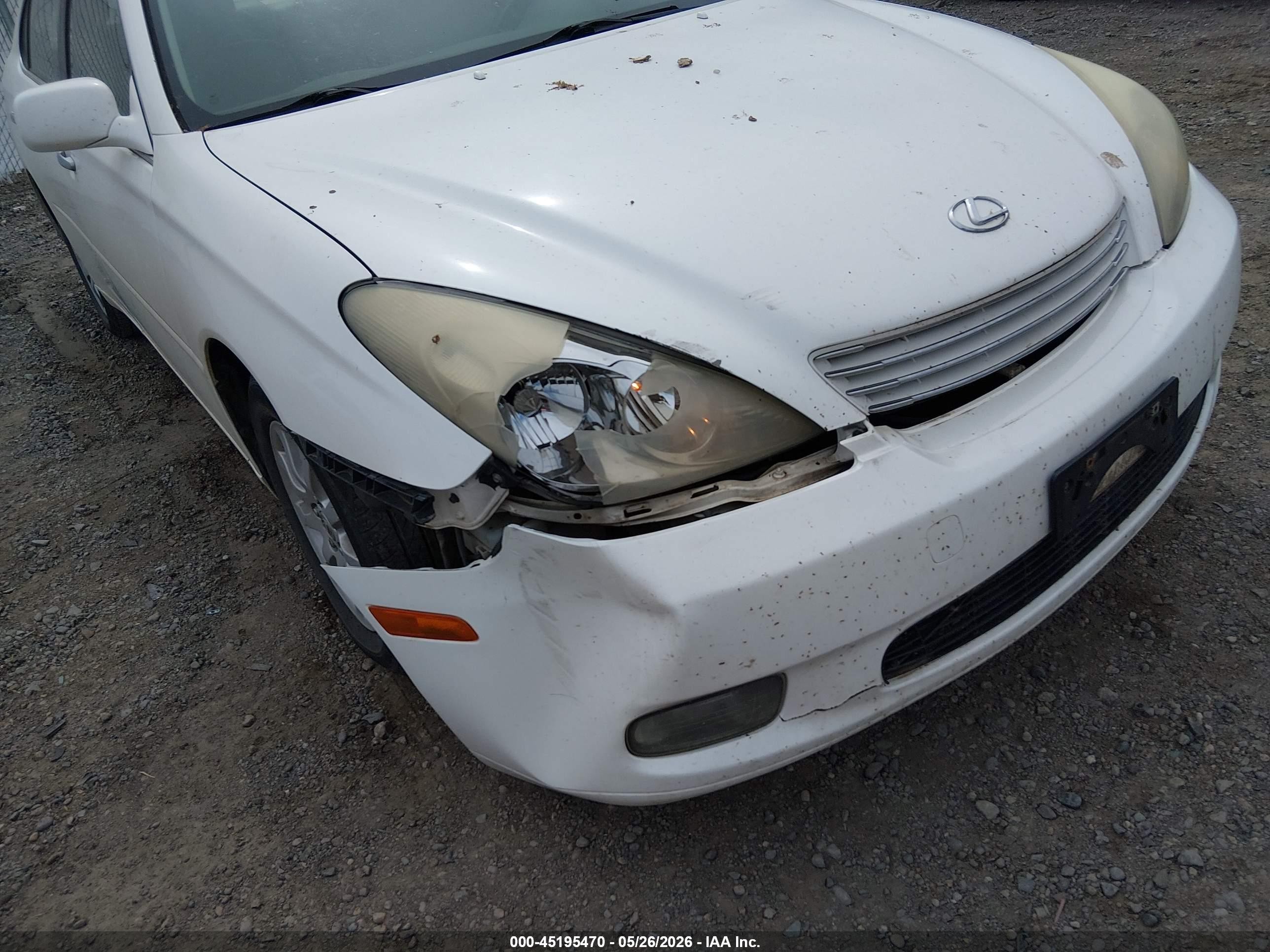 2004 Lexus Es 330   White vin: JTHBA30G445005259