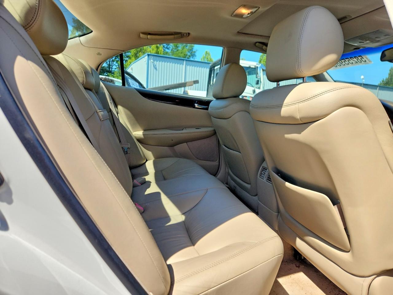 2004 Lexus Es 330 White vin: JTHBA30G445017184