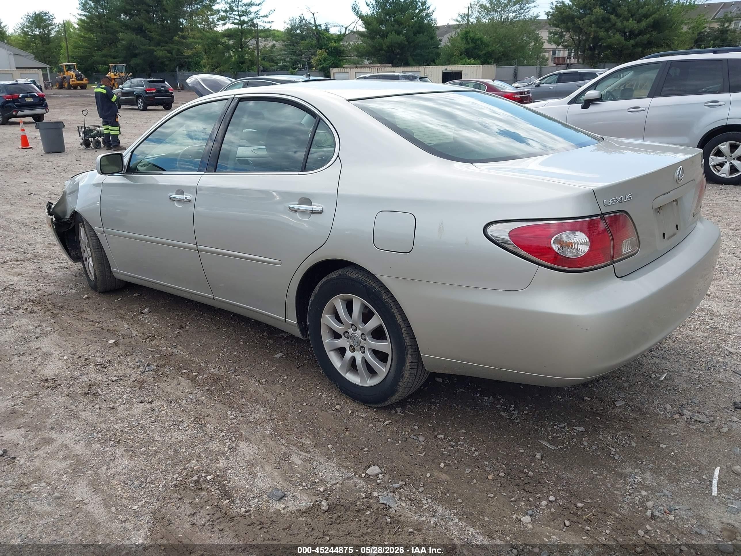2004 Lexus Es 330   Серебряный vin: JTHBA30G445025558