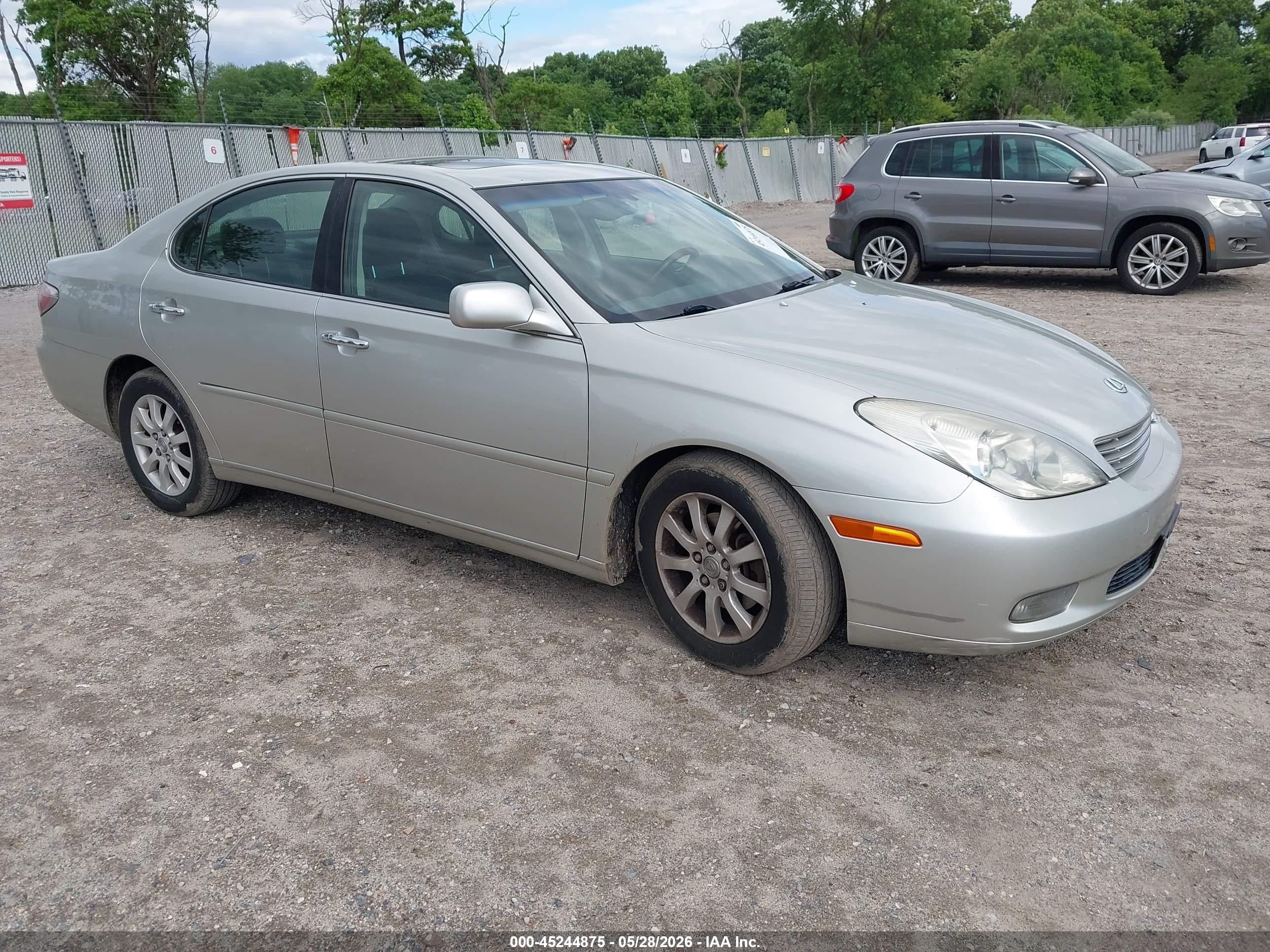 2004 Lexus Es 330   Серебряный vin: JTHBA30G445025558