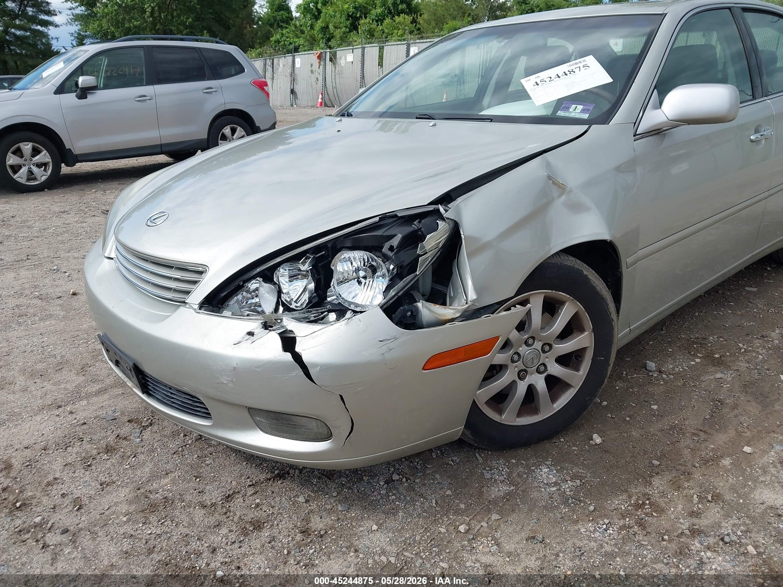 2004 Lexus Es 330   Серебряный vin: JTHBA30G445025558
