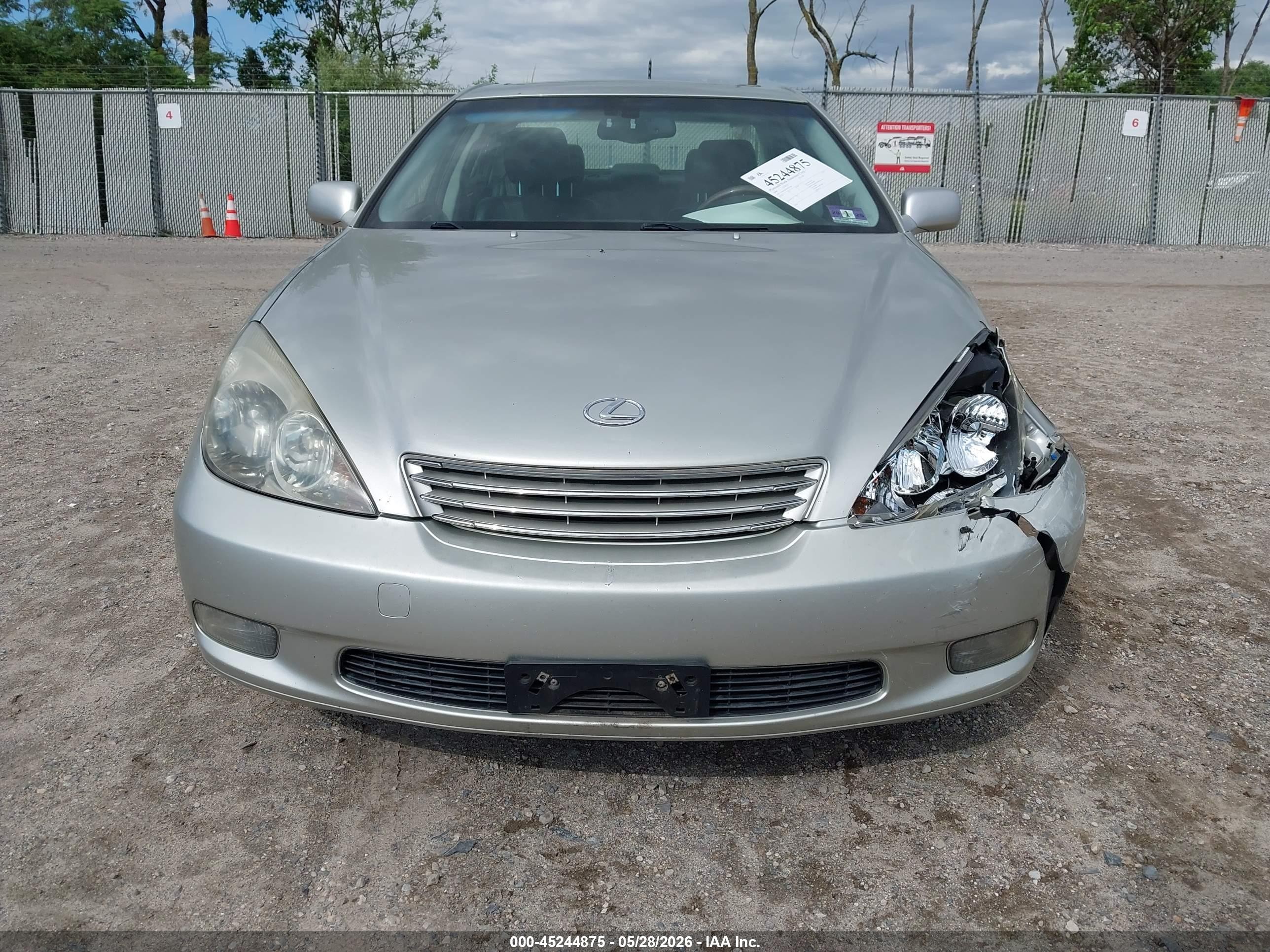 2004 Lexus Es 330   Серебряный vin: JTHBA30G445025558