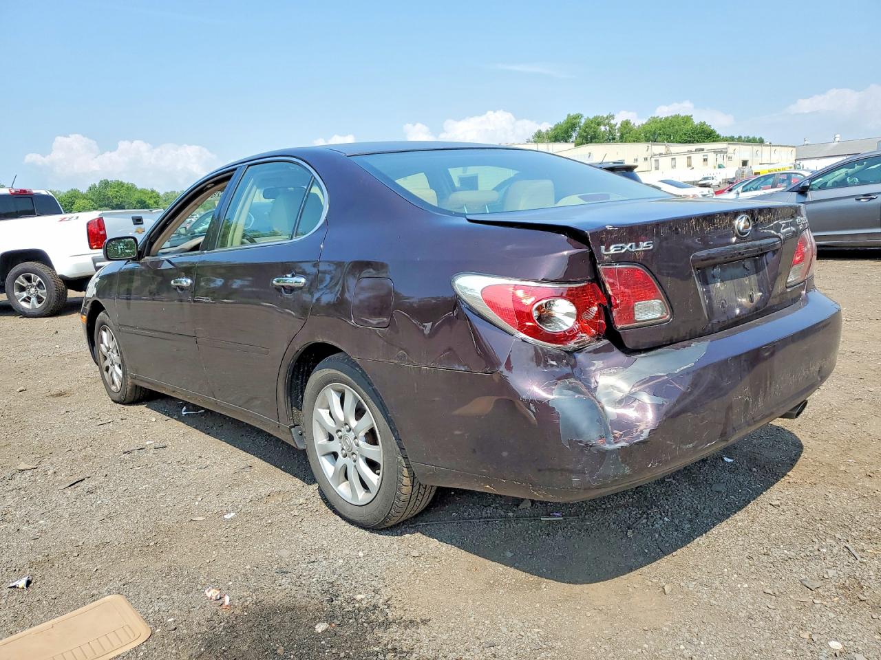 2004 Lexus Es 330 Maroon vin: JTHBA30G445035779