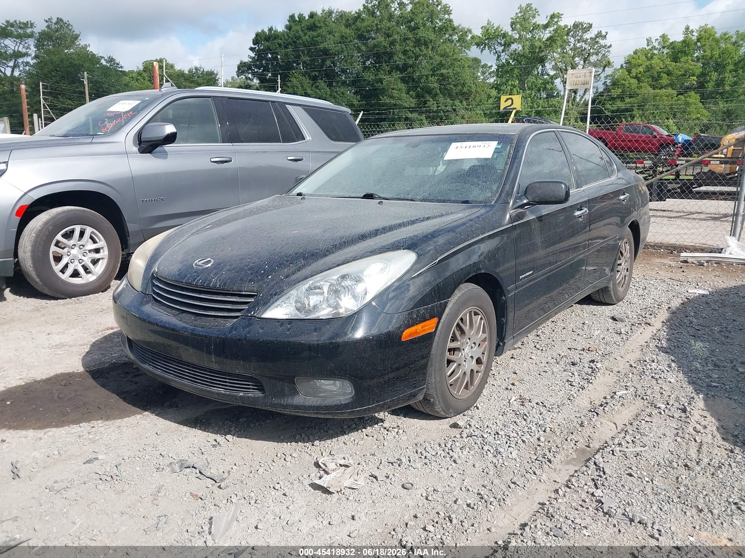 2004 Lexus Es 330   Black vin: JTHBA30G445046605