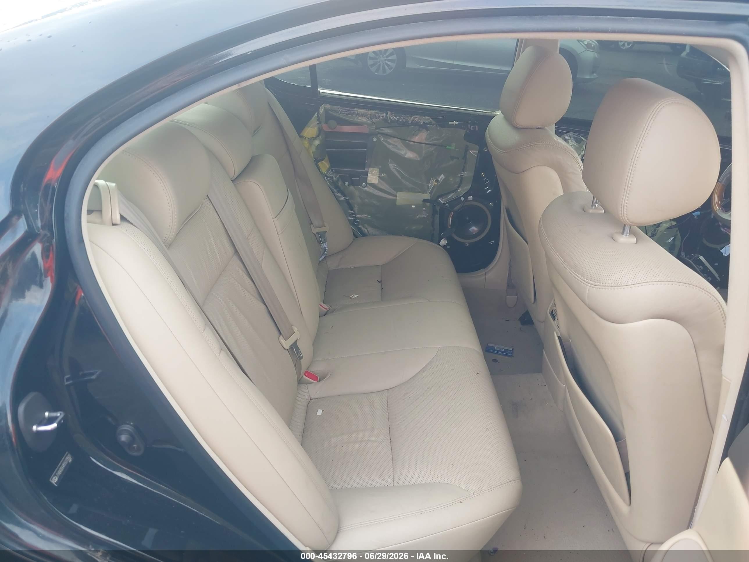 2005 Lexus Es 330   Black vin: JTHBA30G455073501