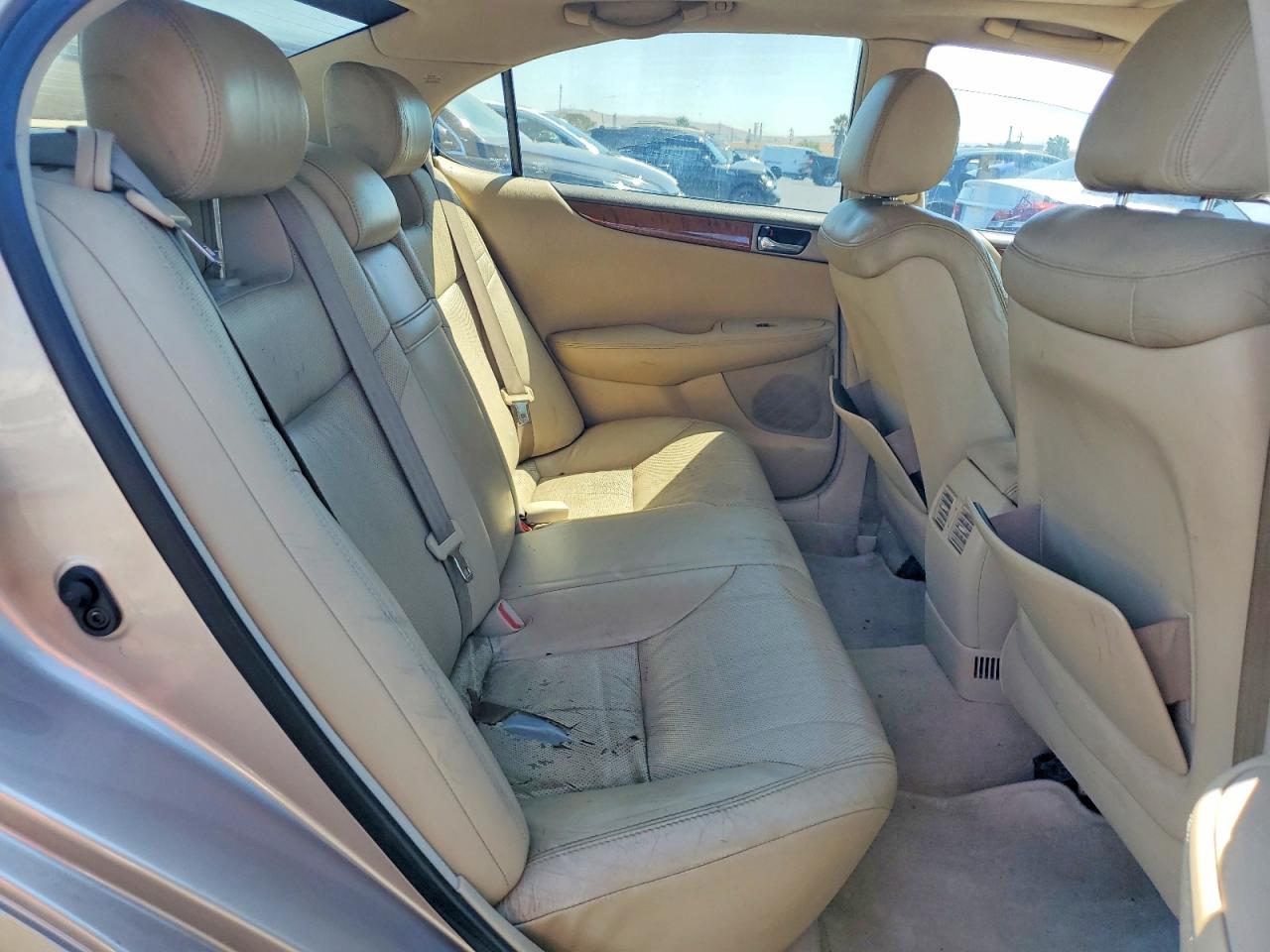 2005 Lexus Es 330 Tan vin: JTHBA30G455074633