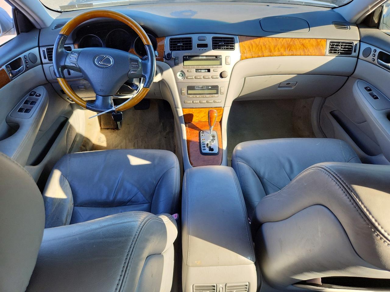 2005 Lexus Es 330 Серебряный vin: JTHBA30G455074762