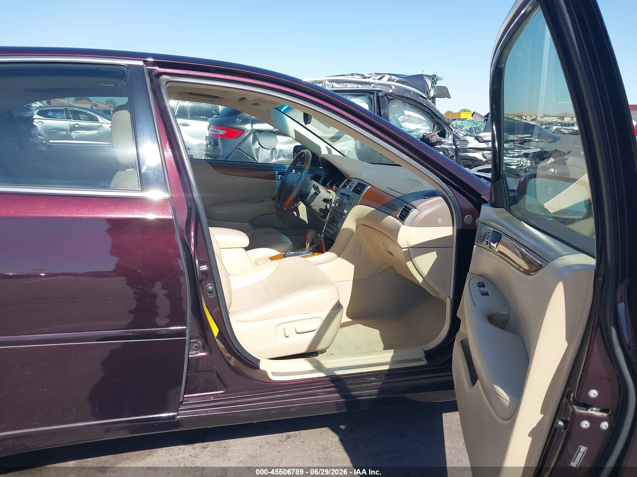 2005 Lexus Es 330 Maroon vin: JTHBA30G455076642