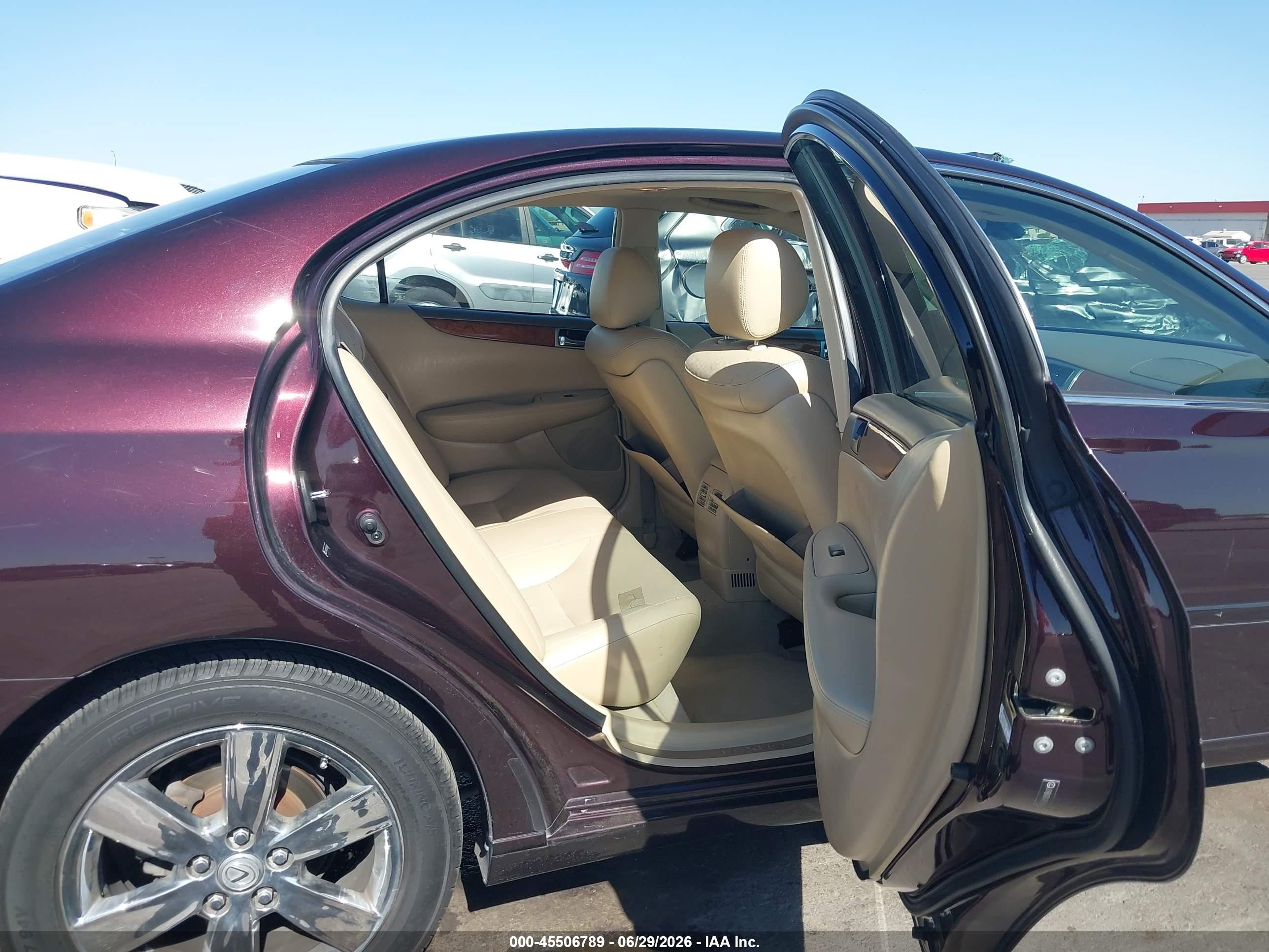 2005 Lexus Es 330 Maroon vin: JTHBA30G455076642