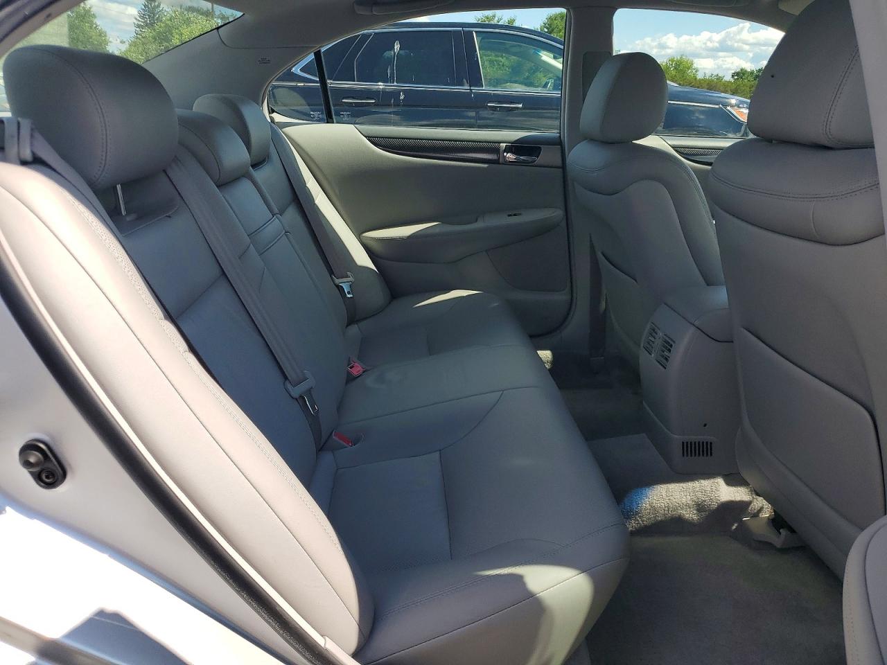 2005 Lexus Es 330 Серебряный vin: JTHBA30G455091898