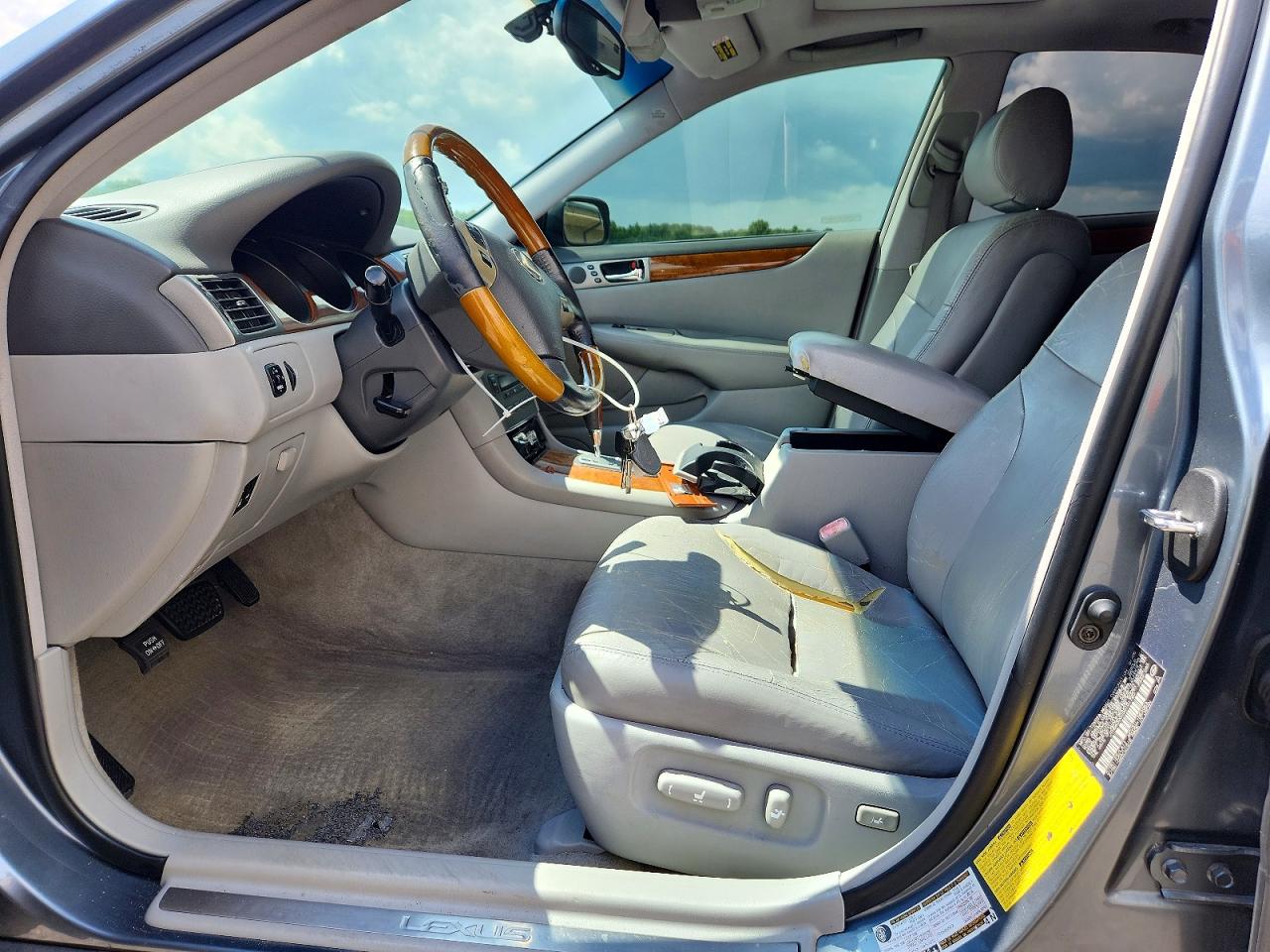 2005 Lexus Es 330 Blue vin: JTHBA30G455101720
