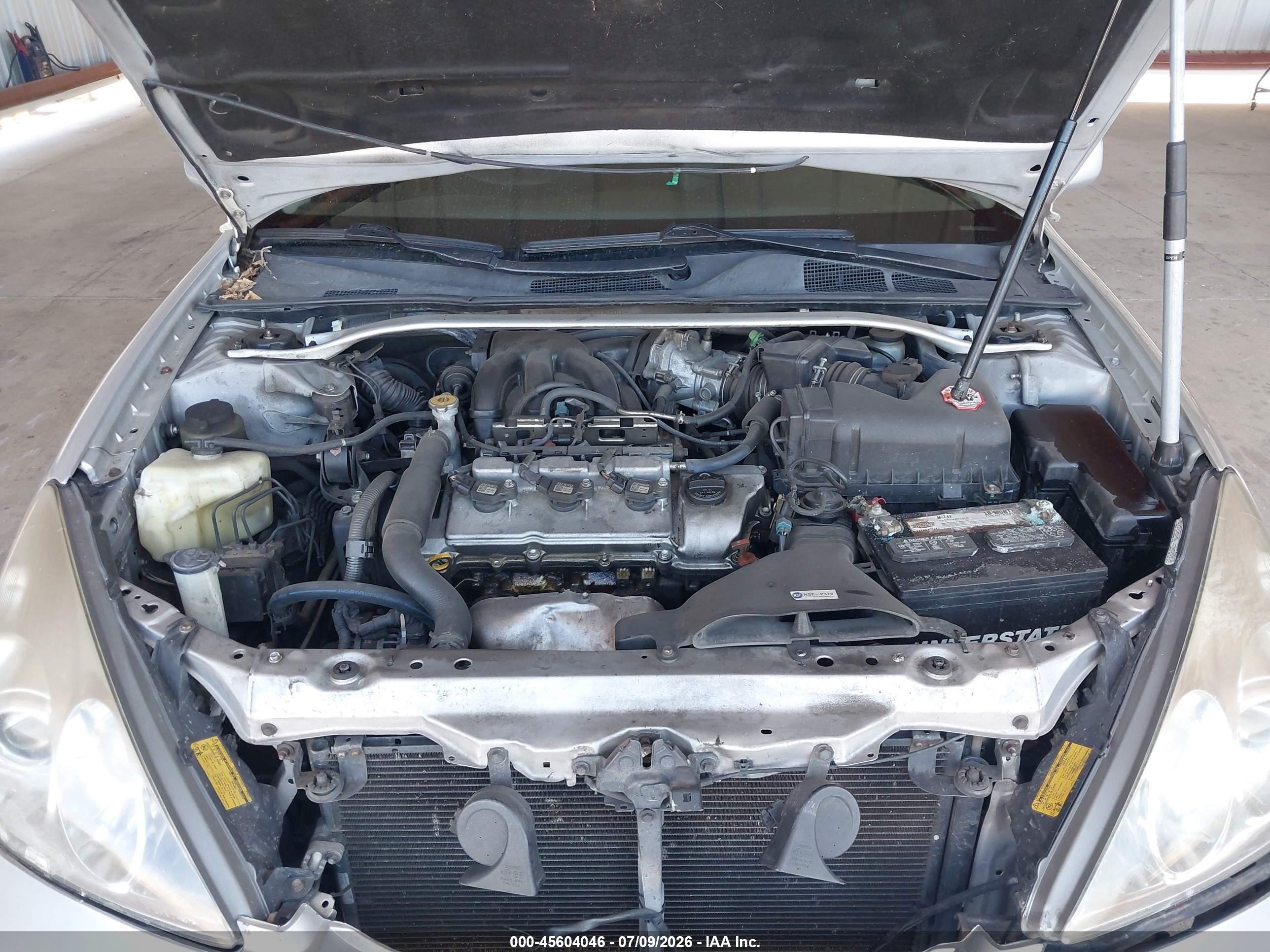 2005 Lexus Es 330   Silver vin: JTHBA30G455118100