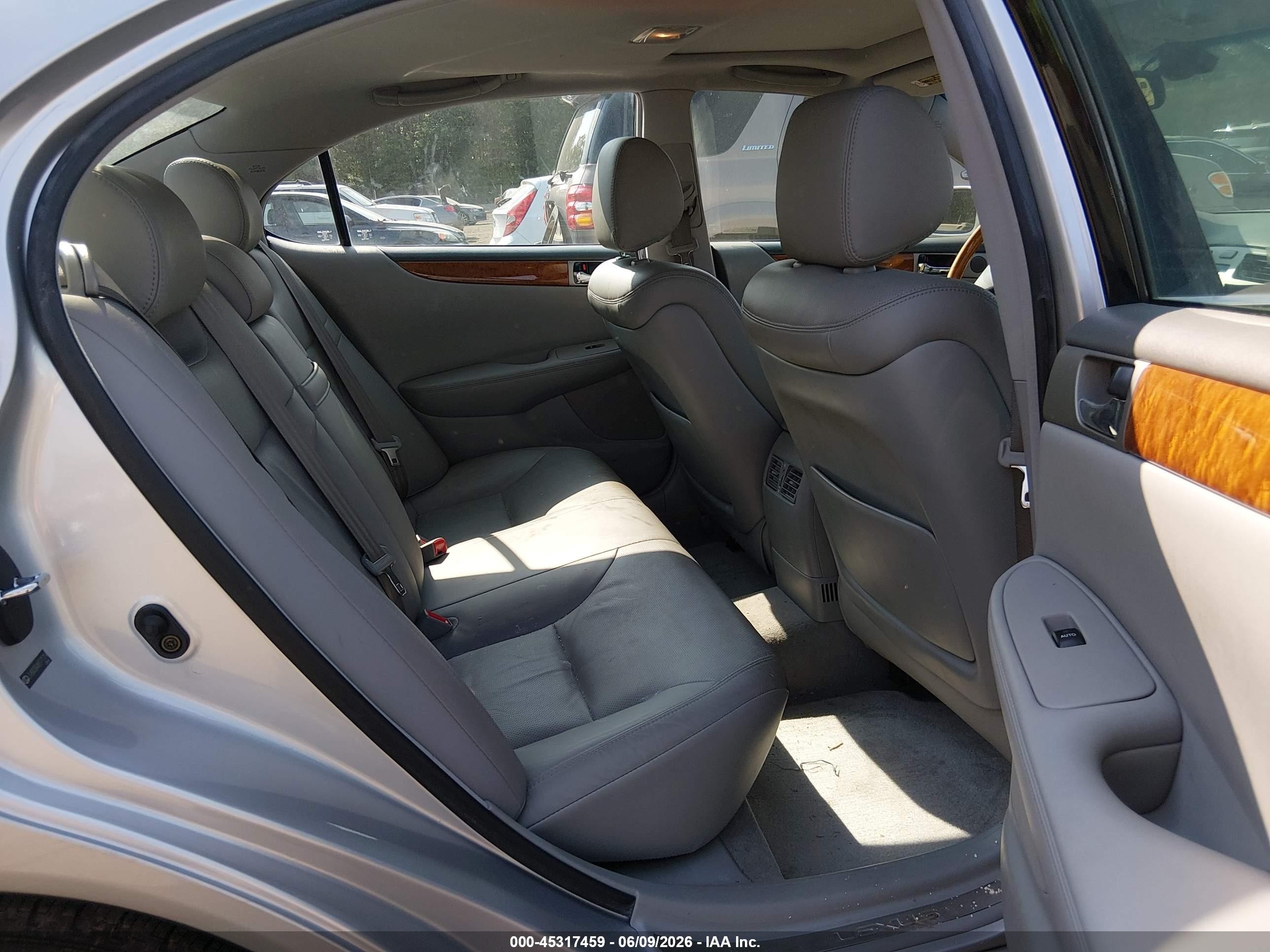 2006 Lexus Es 330   Silver vin: JTHBA30G465171719