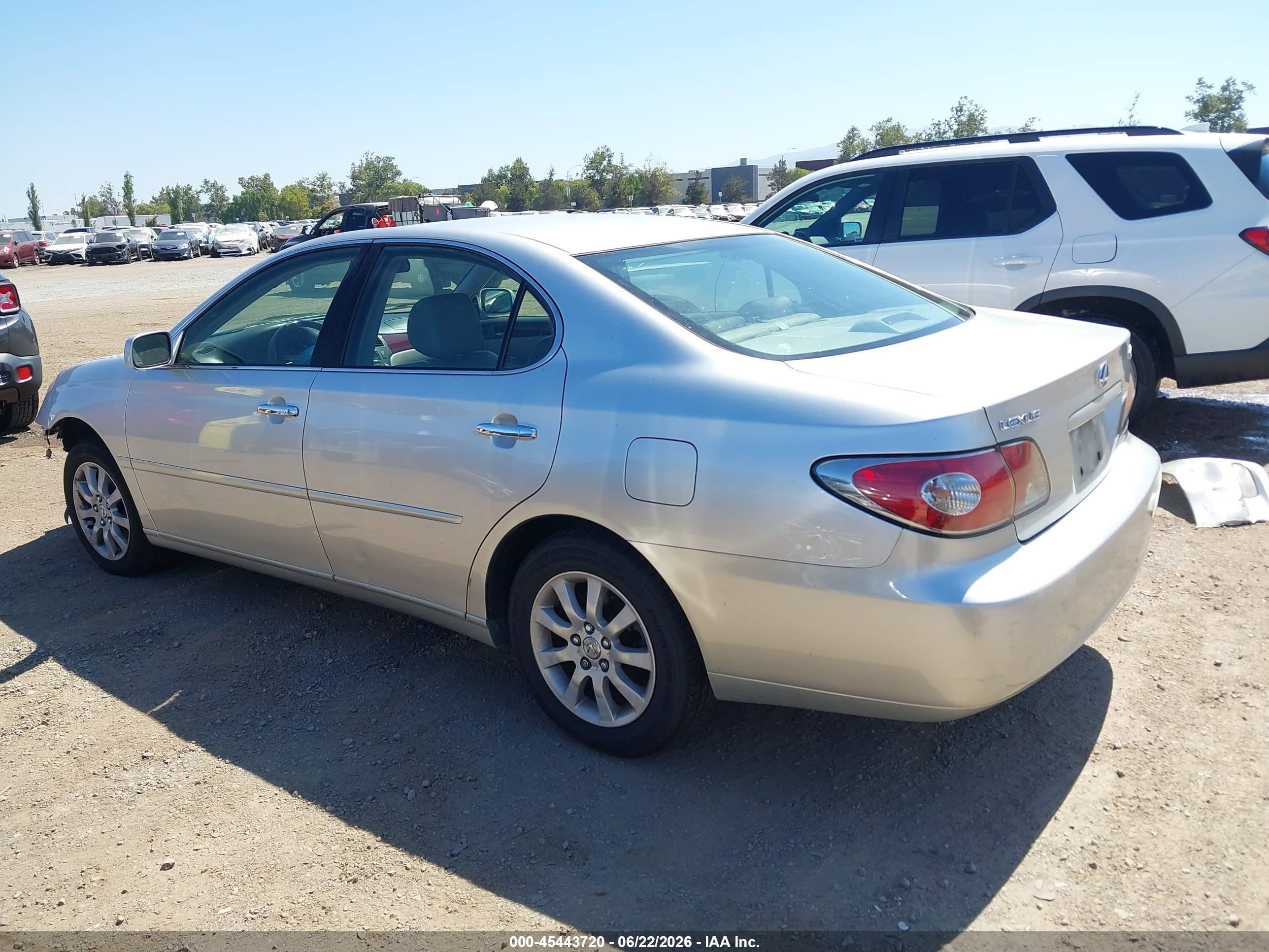 2004 Lexus Es 330   Silver vin: JTHBA30G540008605