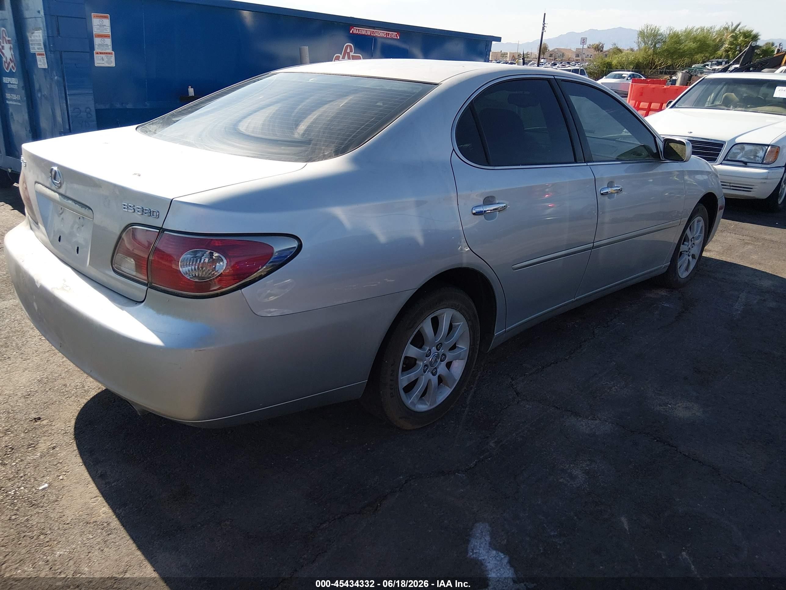 2004 Lexus Es 330   Silver vin: JTHBA30G540008622