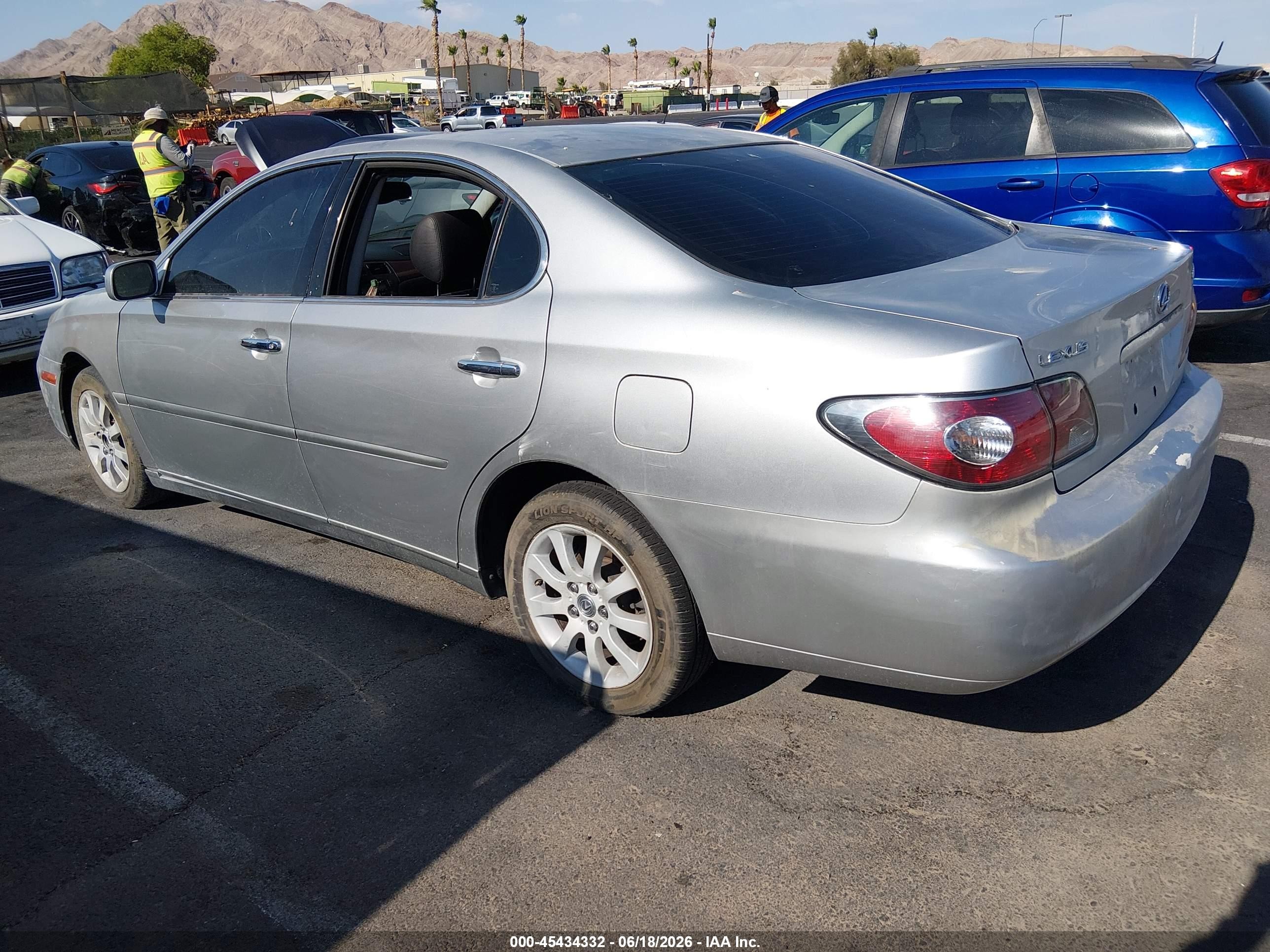 2004 Lexus Es 330   Silver vin: JTHBA30G540008622