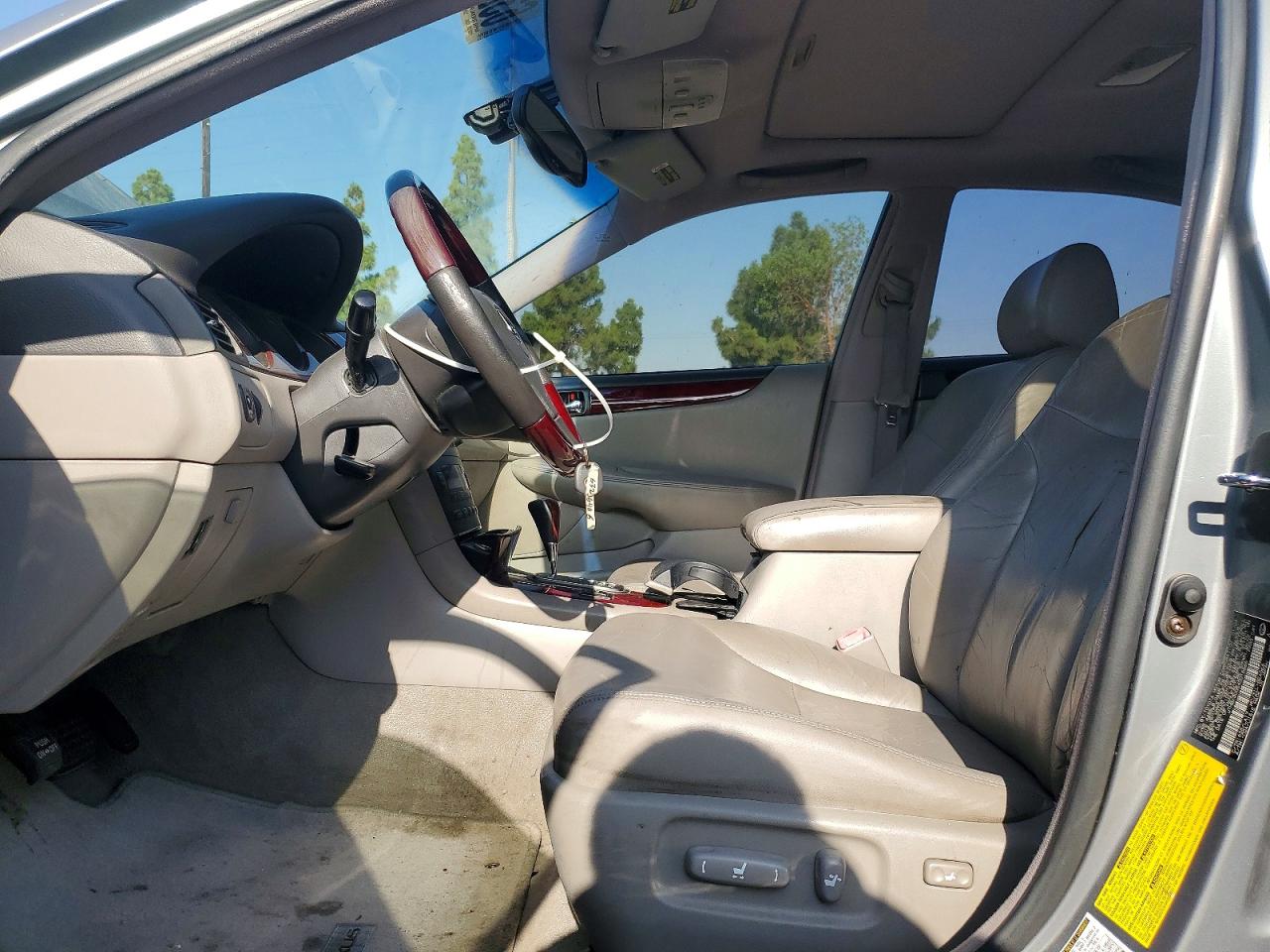 2004 Lexus Es 330 Серебряный vin: JTHBA30G540015666