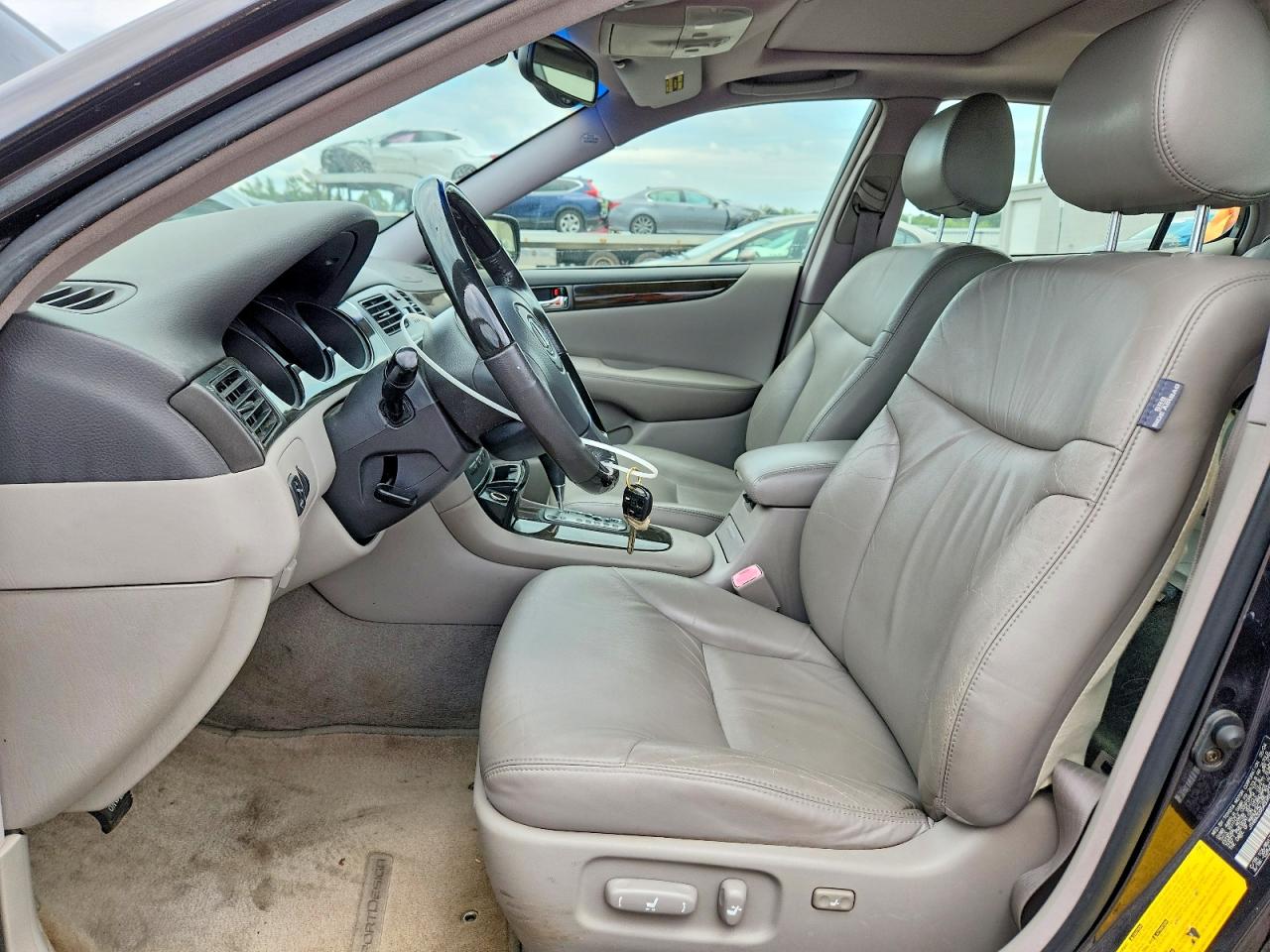 2004 Lexus Es 330 Gray vin: JTHBA30G545045060