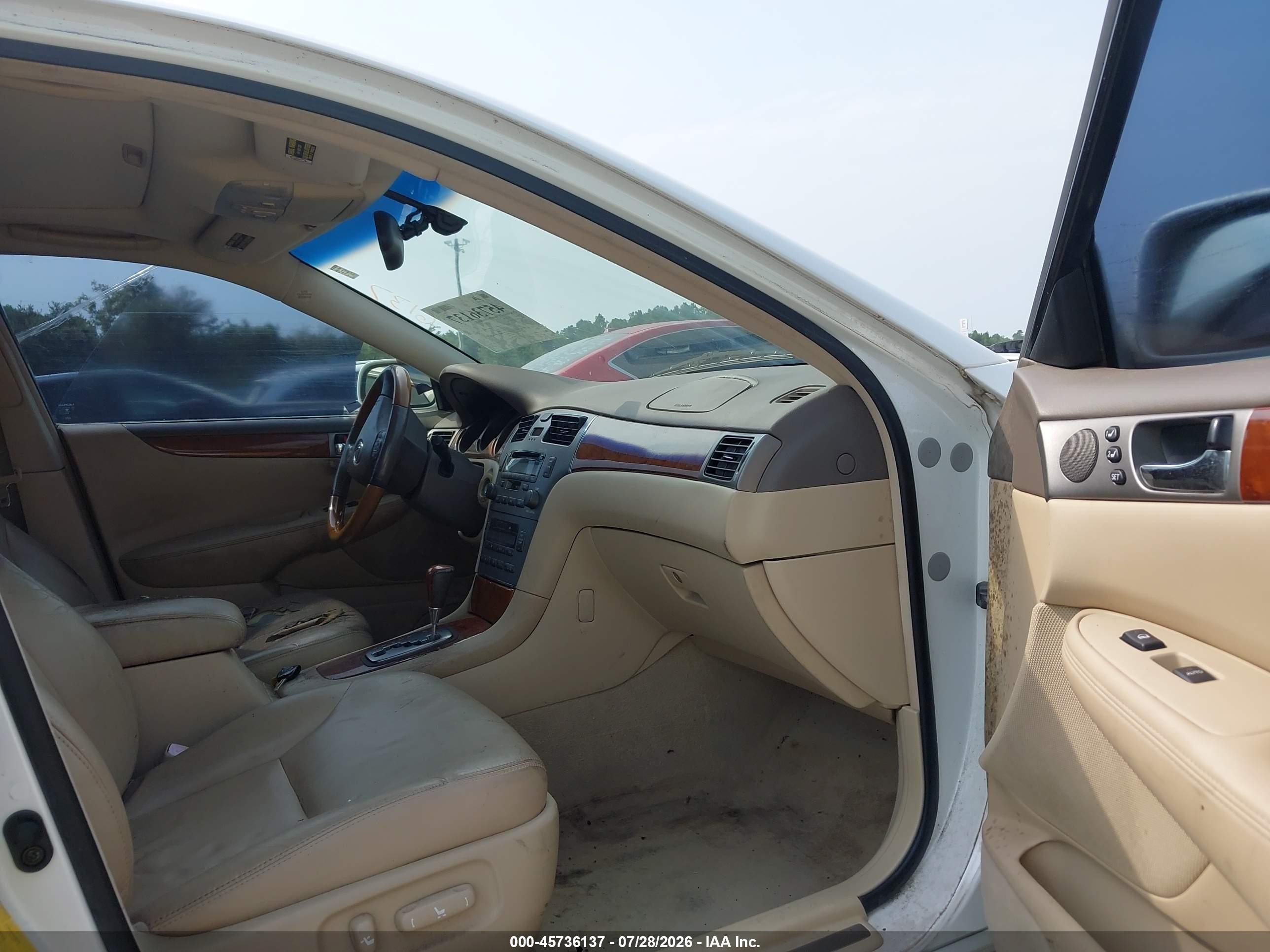 2005 Lexus Es 330   White vin: JTHBA30G555061454