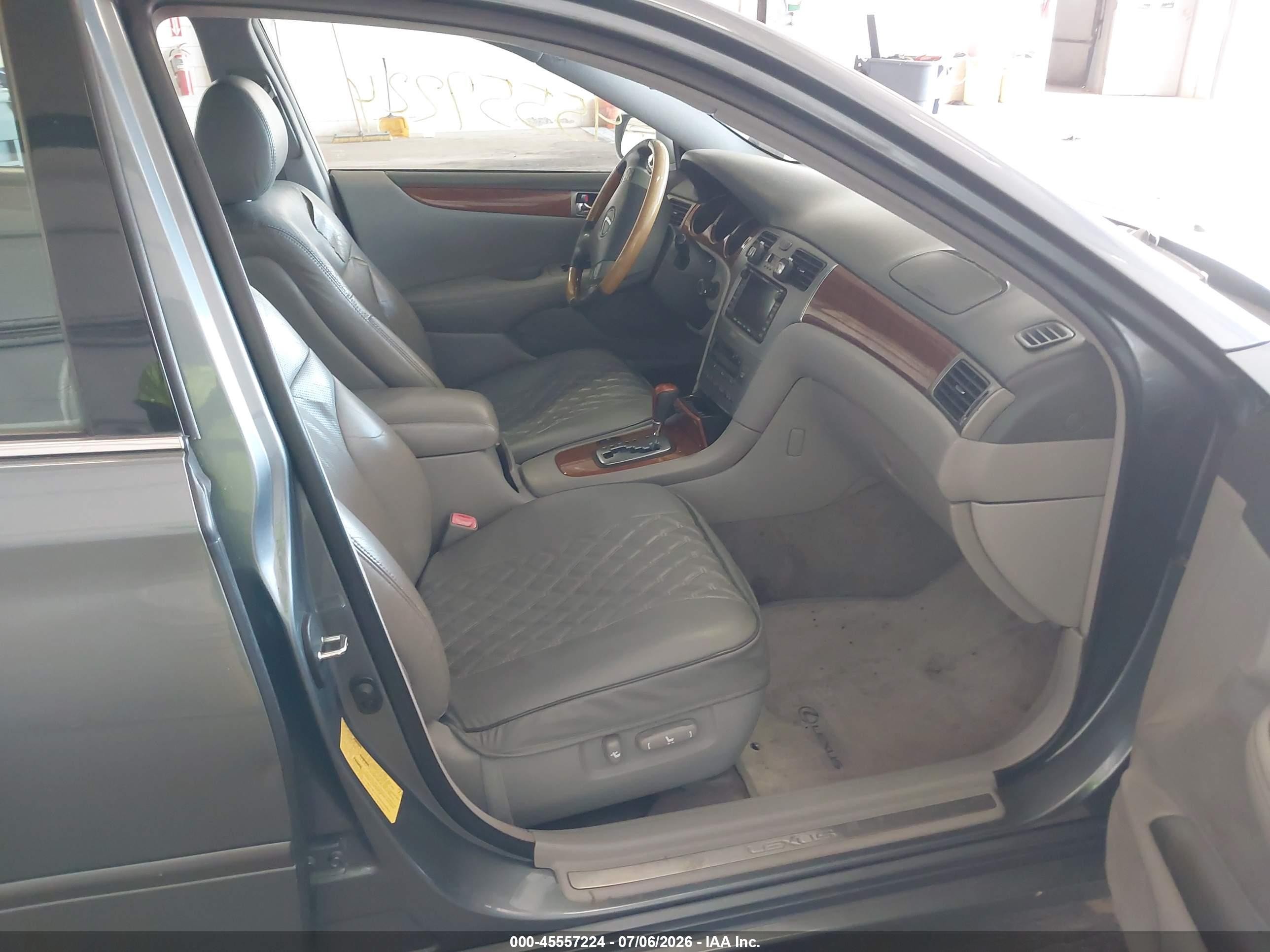 2005 Lexus Es 330   Gray vin: JTHBA30G555066329