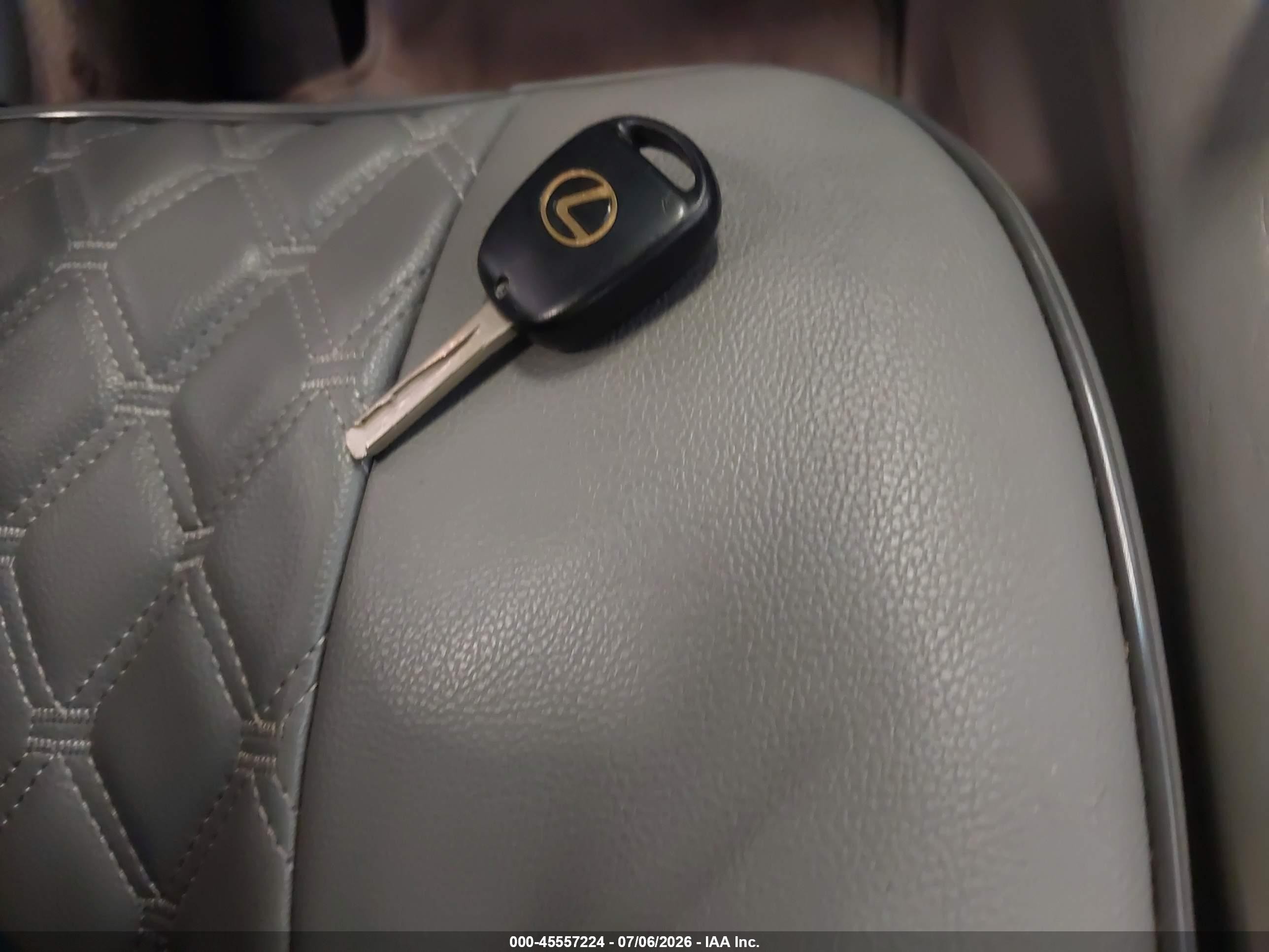 2005 Lexus Es 330   Gray vin: JTHBA30G555066329