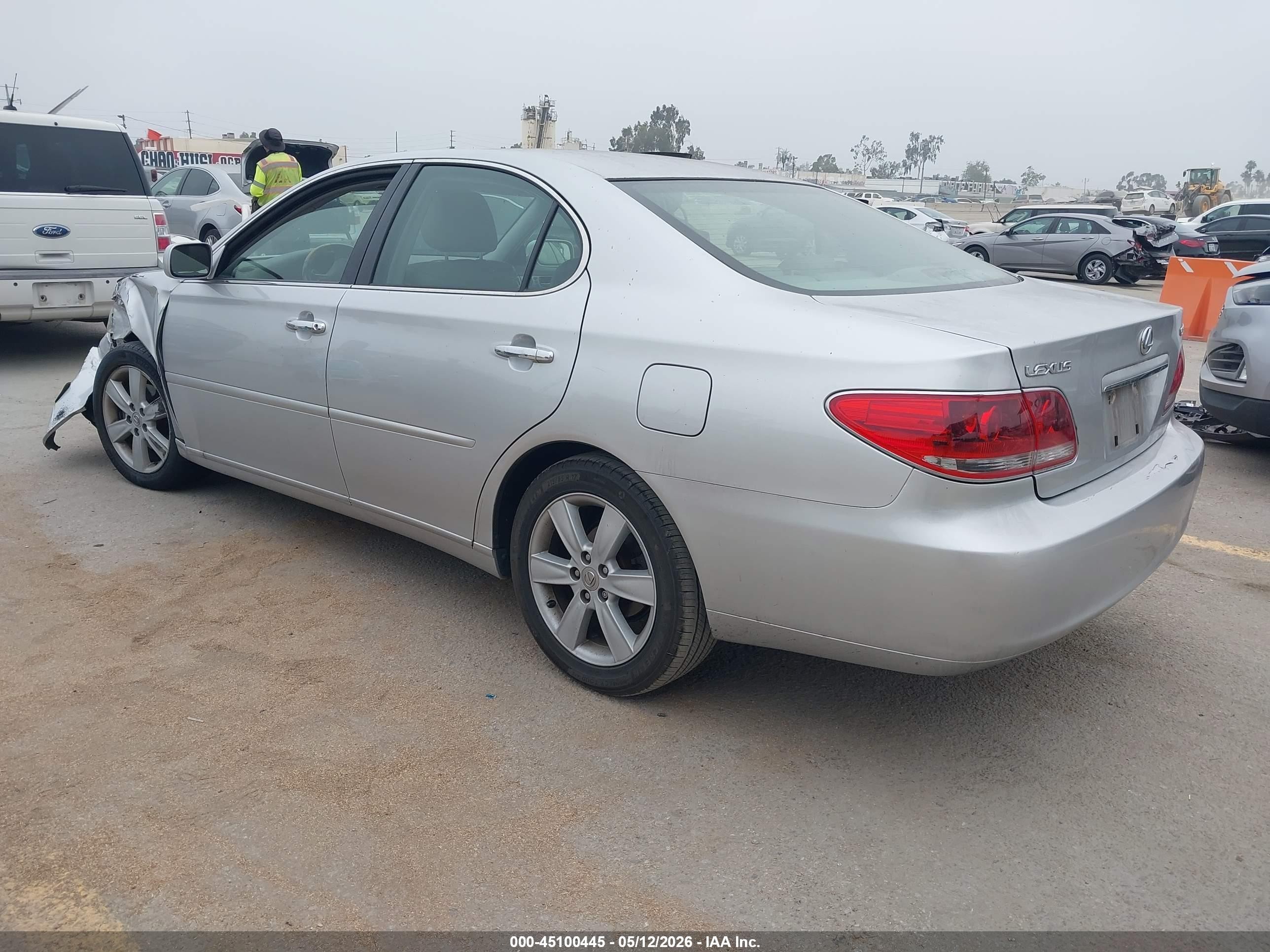 2005 Lexus Es 330   Silver vin: JTHBA30G555085320
