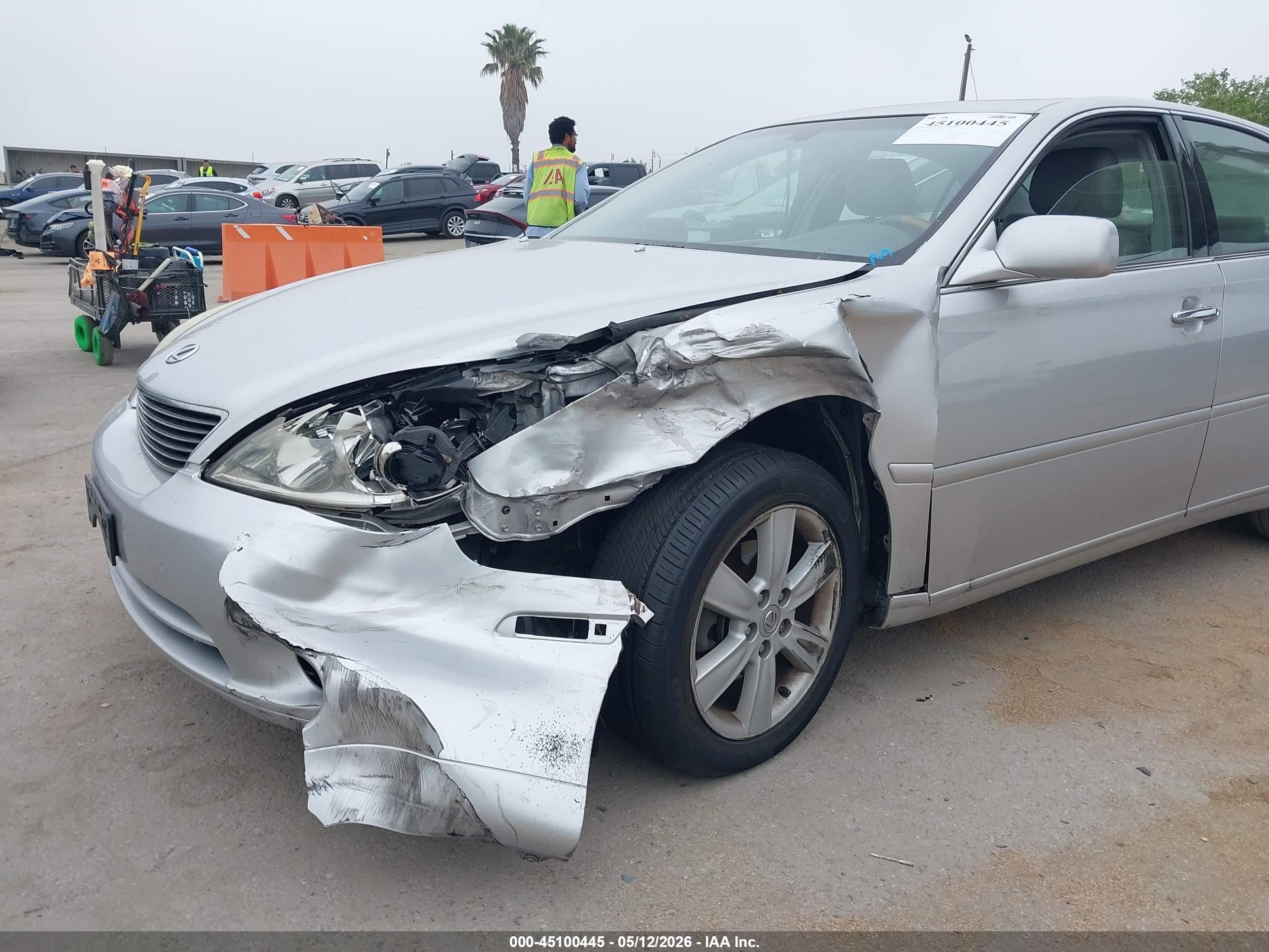 2005 Lexus Es 330   Silver vin: JTHBA30G555085320