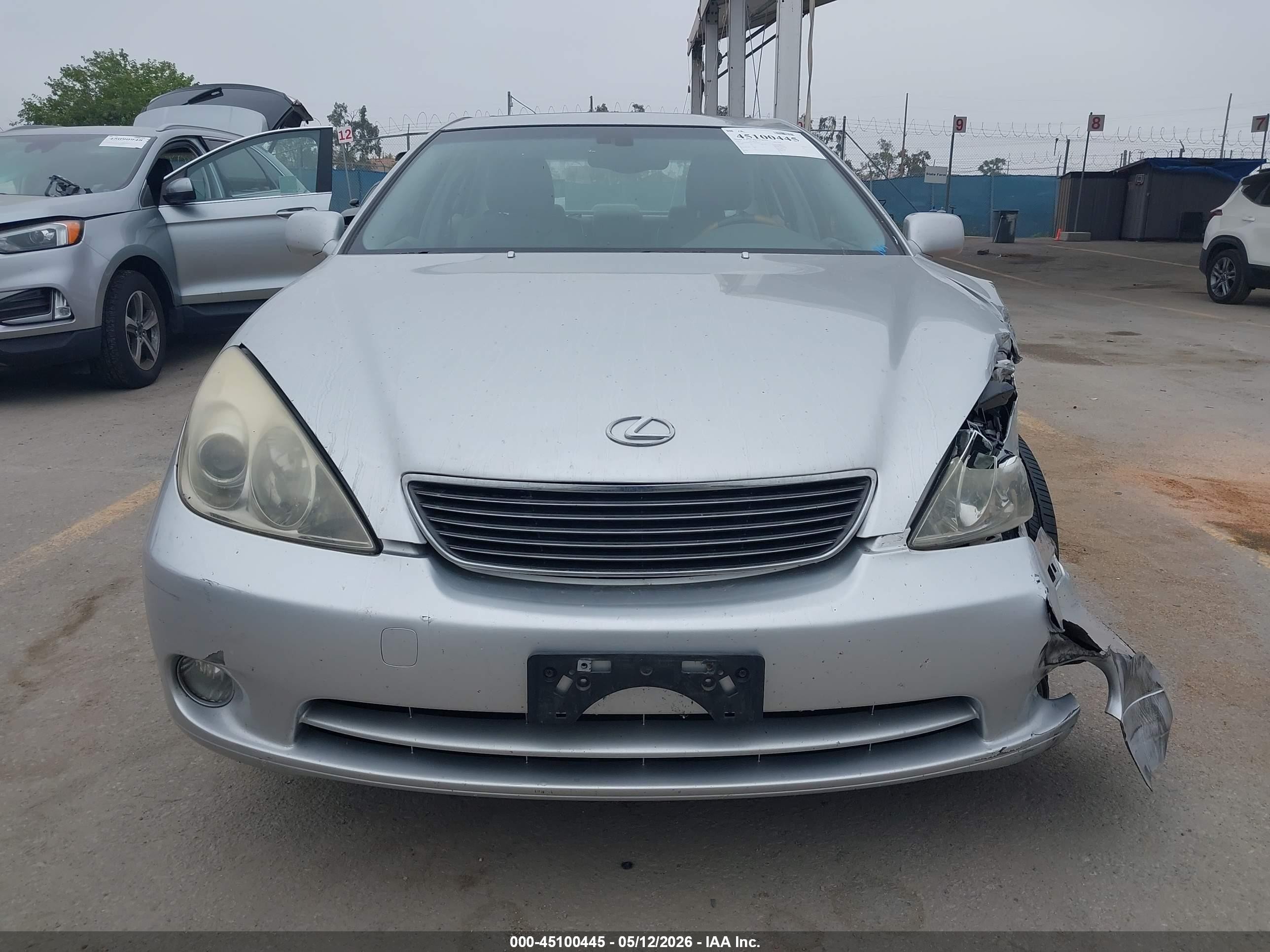 2005 Lexus Es 330   Silver vin: JTHBA30G555085320