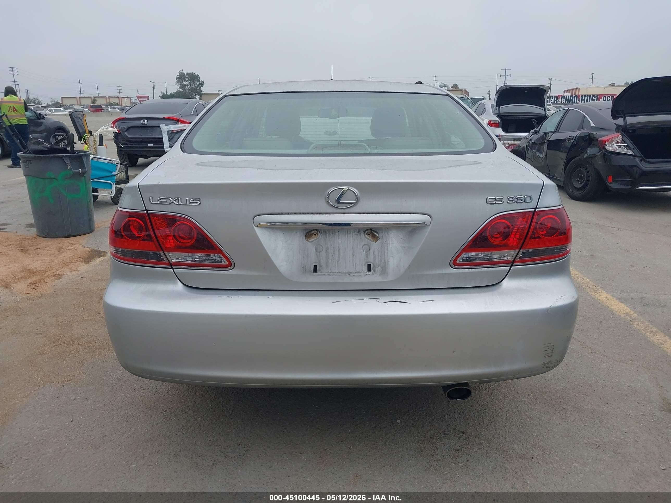 2005 Lexus Es 330   Silver vin: JTHBA30G555085320