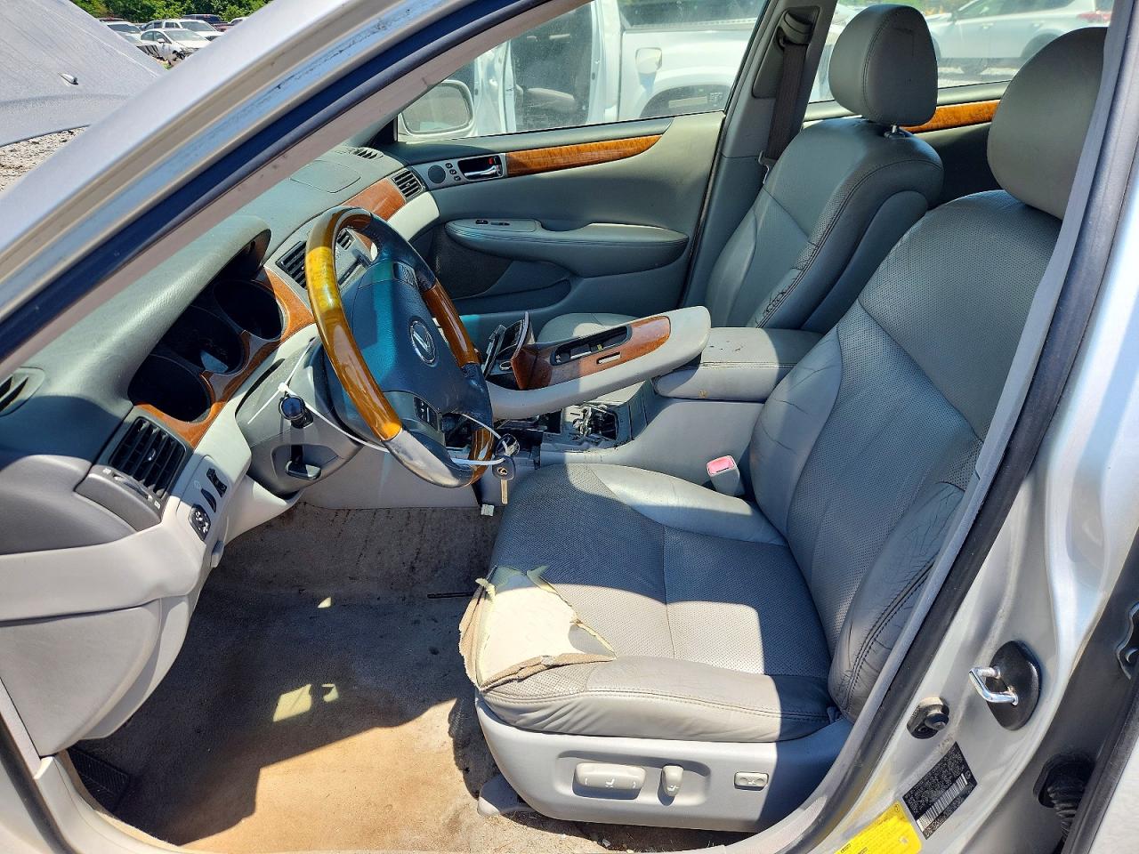 2005 Lexus Es 330 Silver vin: JTHBA30G555096432