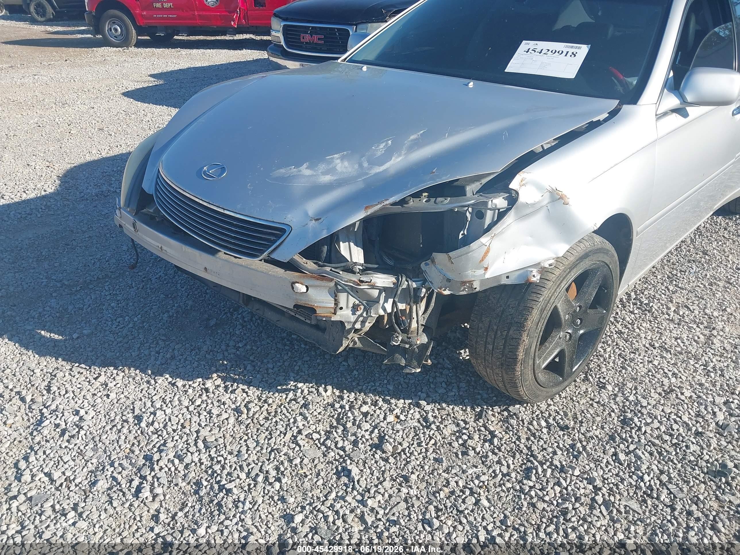 2005 Lexus Es 330   Серебряный vin: JTHBA30G555101581