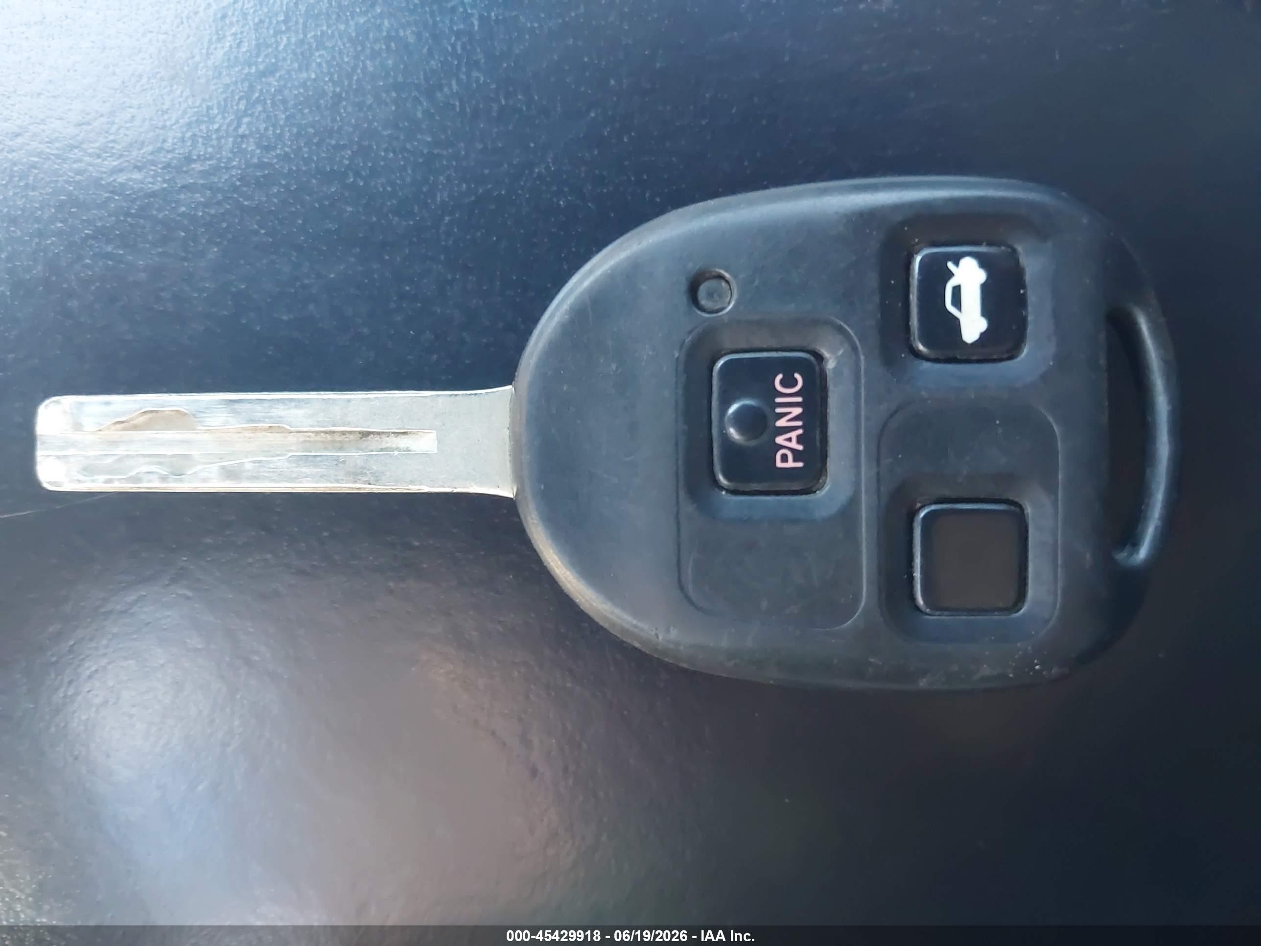 2005 Lexus Es 330   Серебряный vin: JTHBA30G555101581