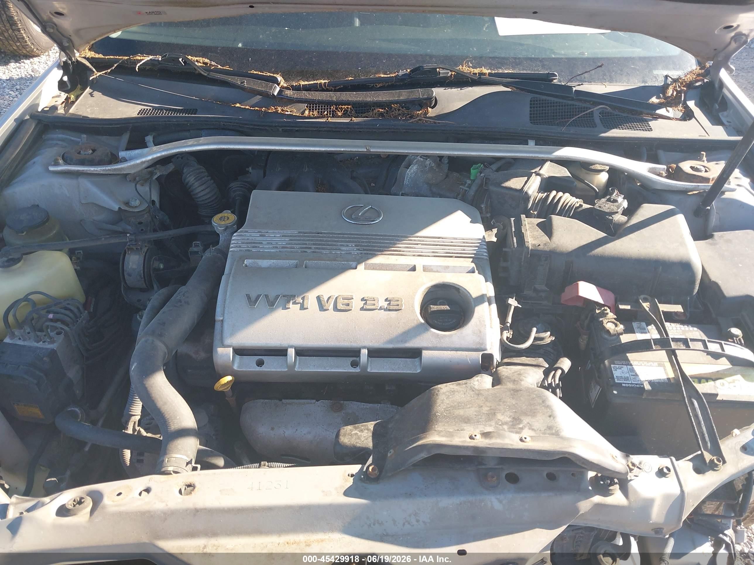 2005 Lexus Es 330   Серебряный vin: JTHBA30G555101581