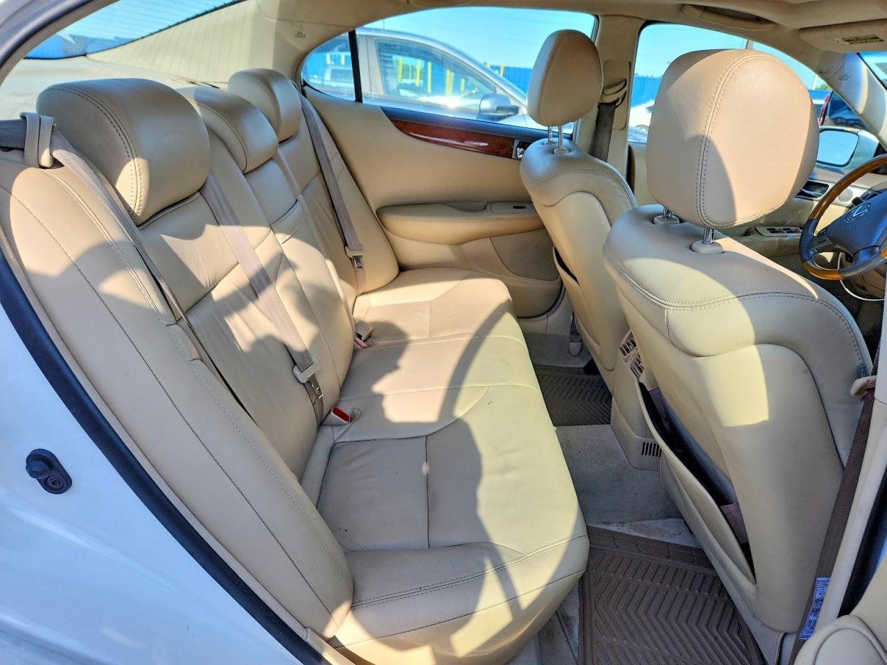 2005 Lexus Es 330 White vin: JTHBA30G555105162
