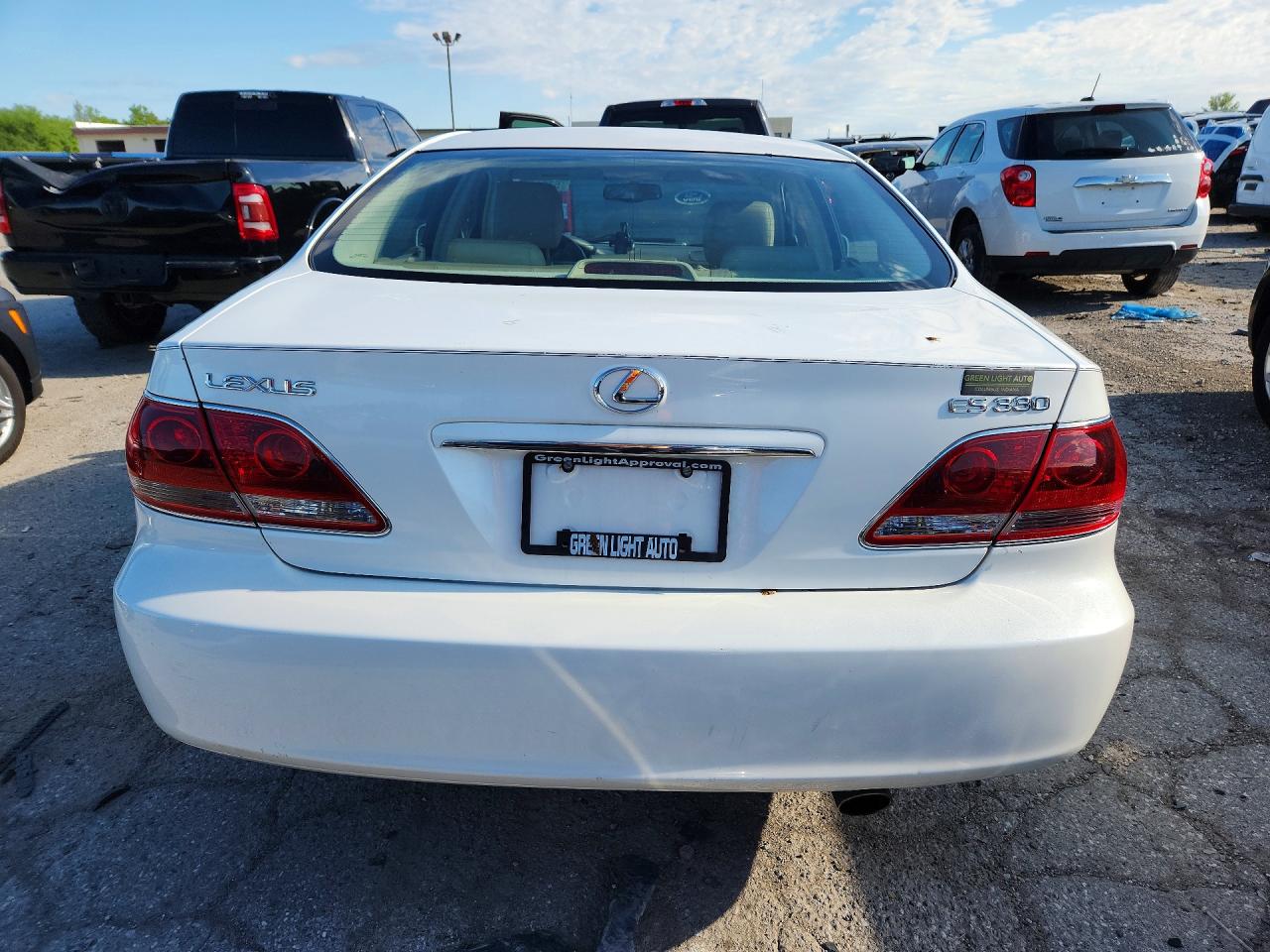 2005 Lexus Es 330 White vin: JTHBA30G555105162