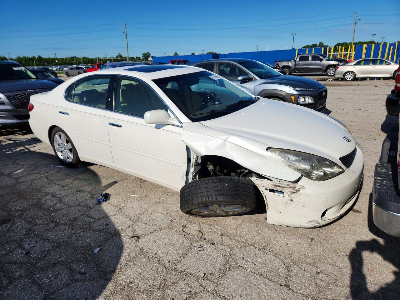 2005 Lexus Es 330 White vin: JTHBA30G555105162