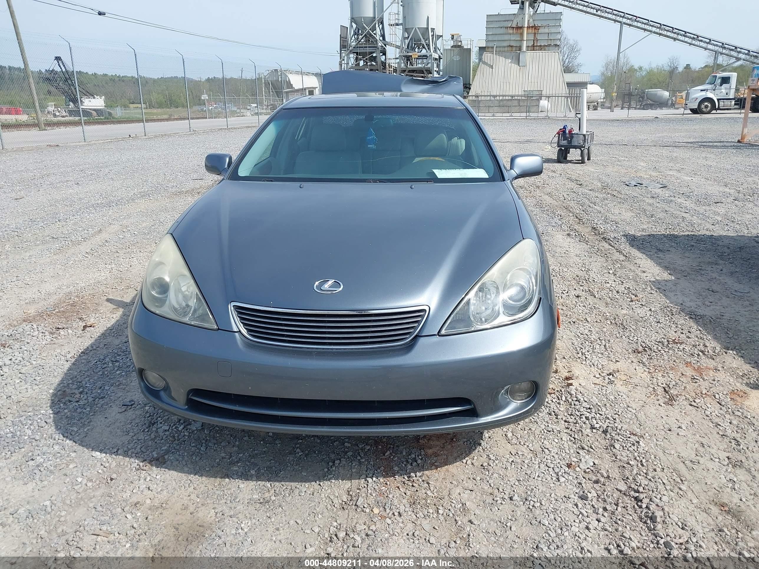 2005 Lexus Es 330   Green vin: JTHBA30G555105341