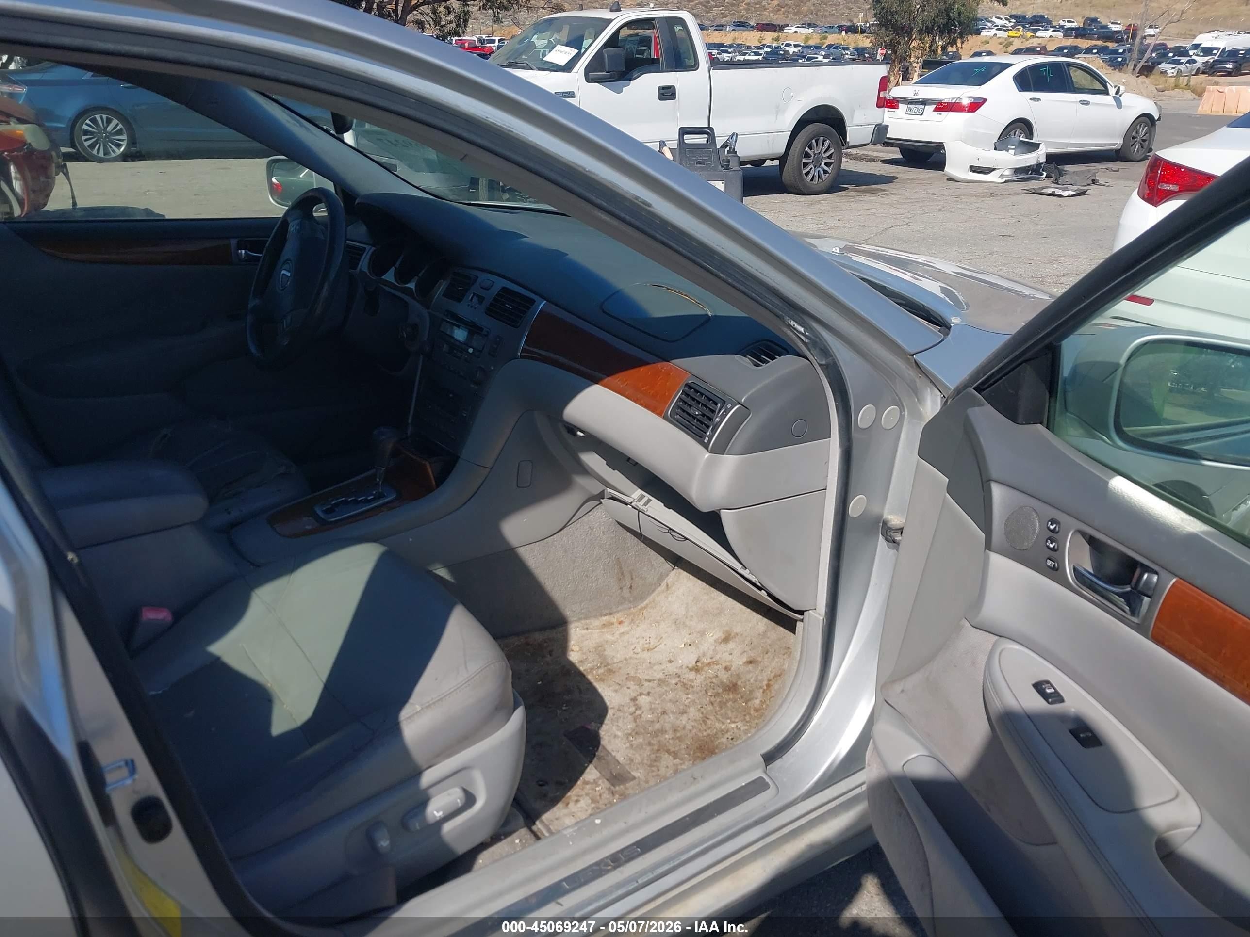 2006 Lexus Es 330   Silver vin: JTHBA30G565157697