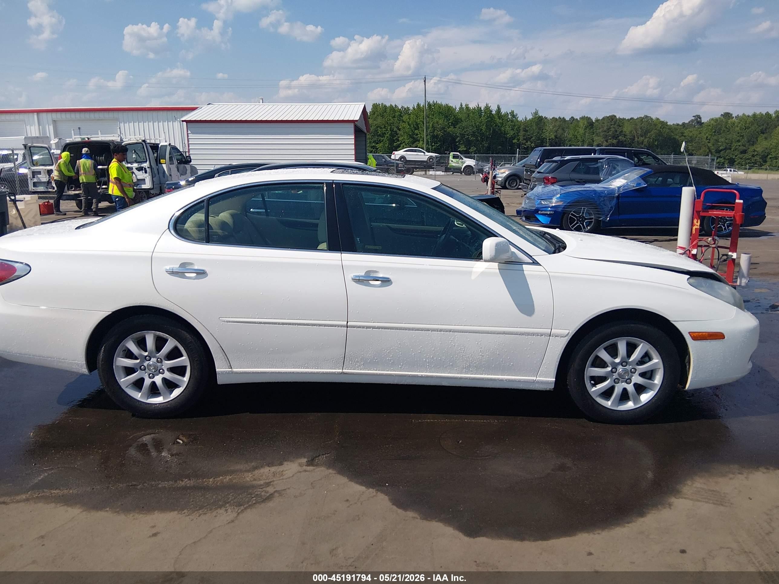 2004 Lexus Es 330 White vin: JTHBA30G640020438