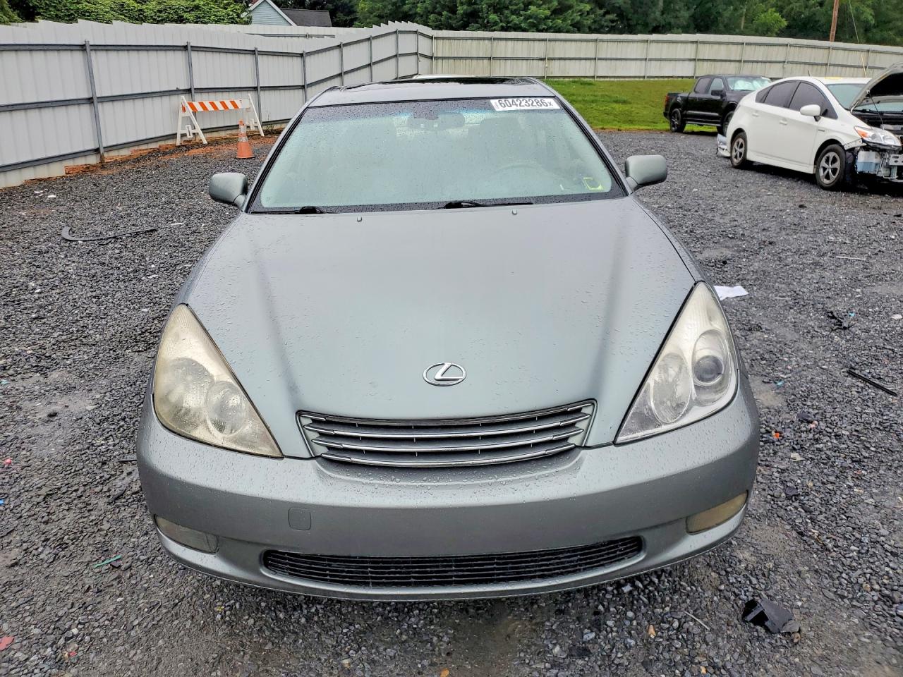 2004 Lexus Es 330 Silver vin: JTHBA30G640021833