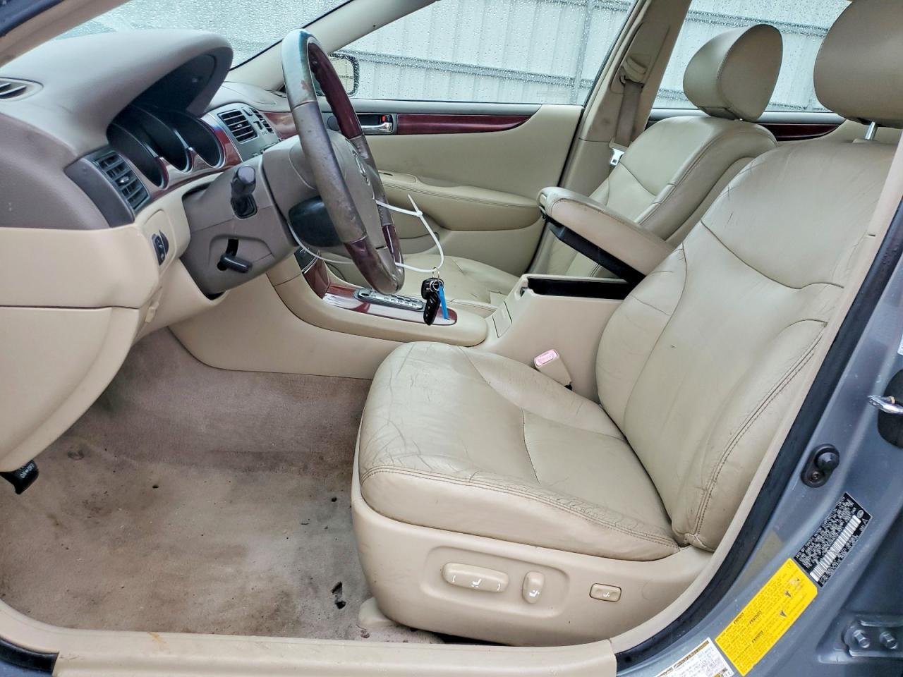 2004 Lexus Es 330 Silver vin: JTHBA30G640021833