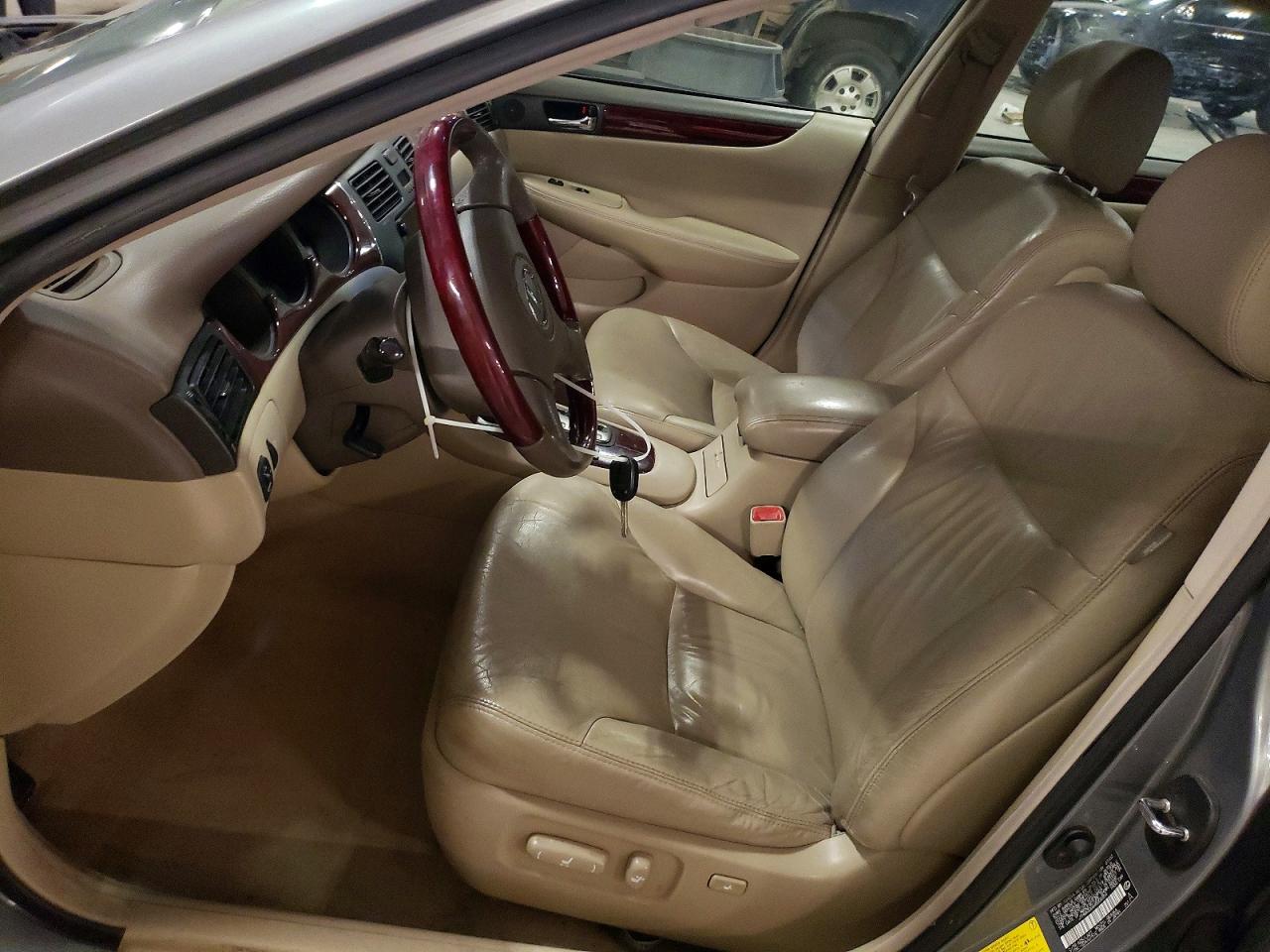 2004 Lexus Es 330 Зеленый vin: JTHBA30G645000354