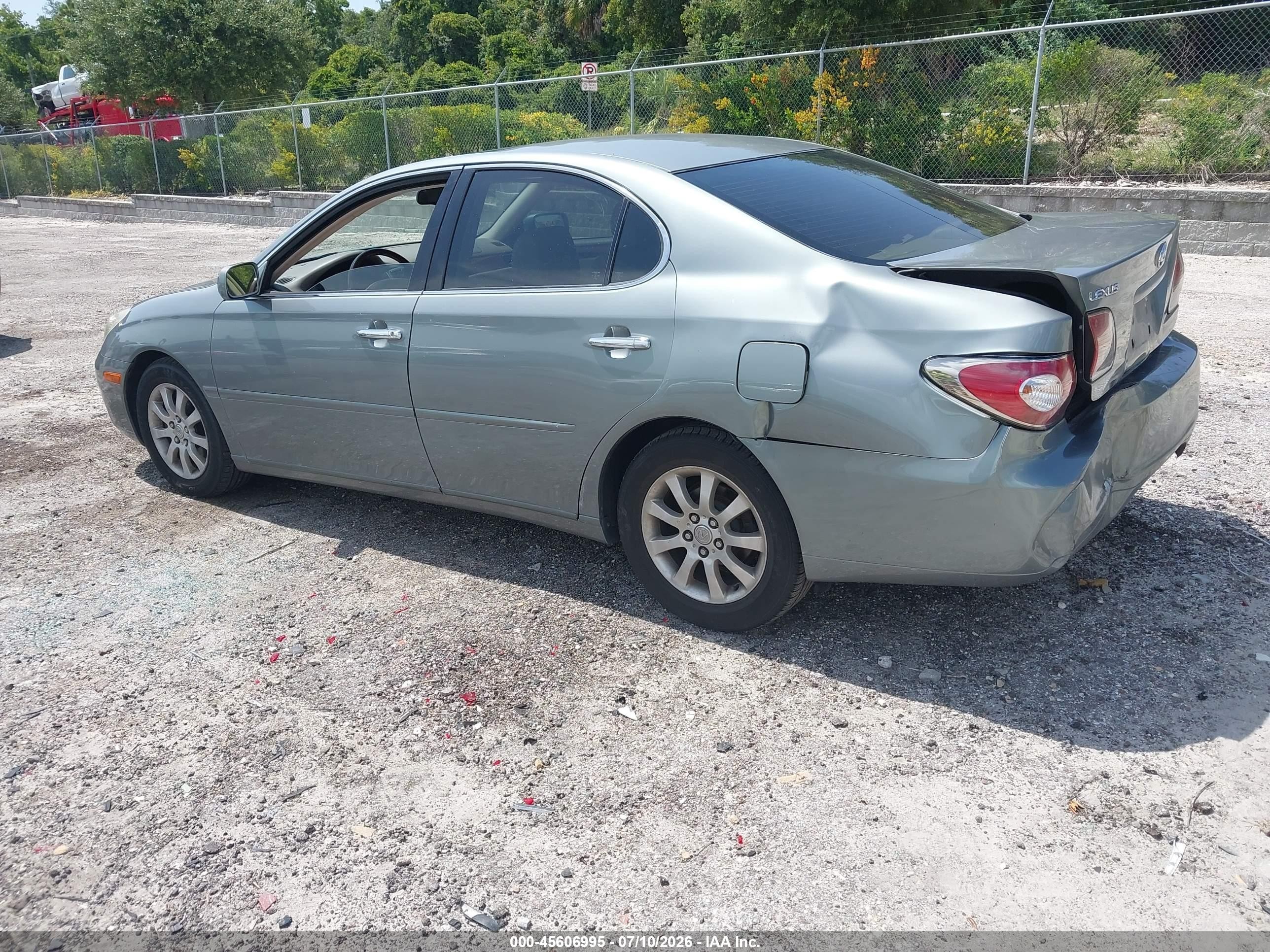 2004 Lexus Es 330   Зеленый vin: JTHBA30G645004372