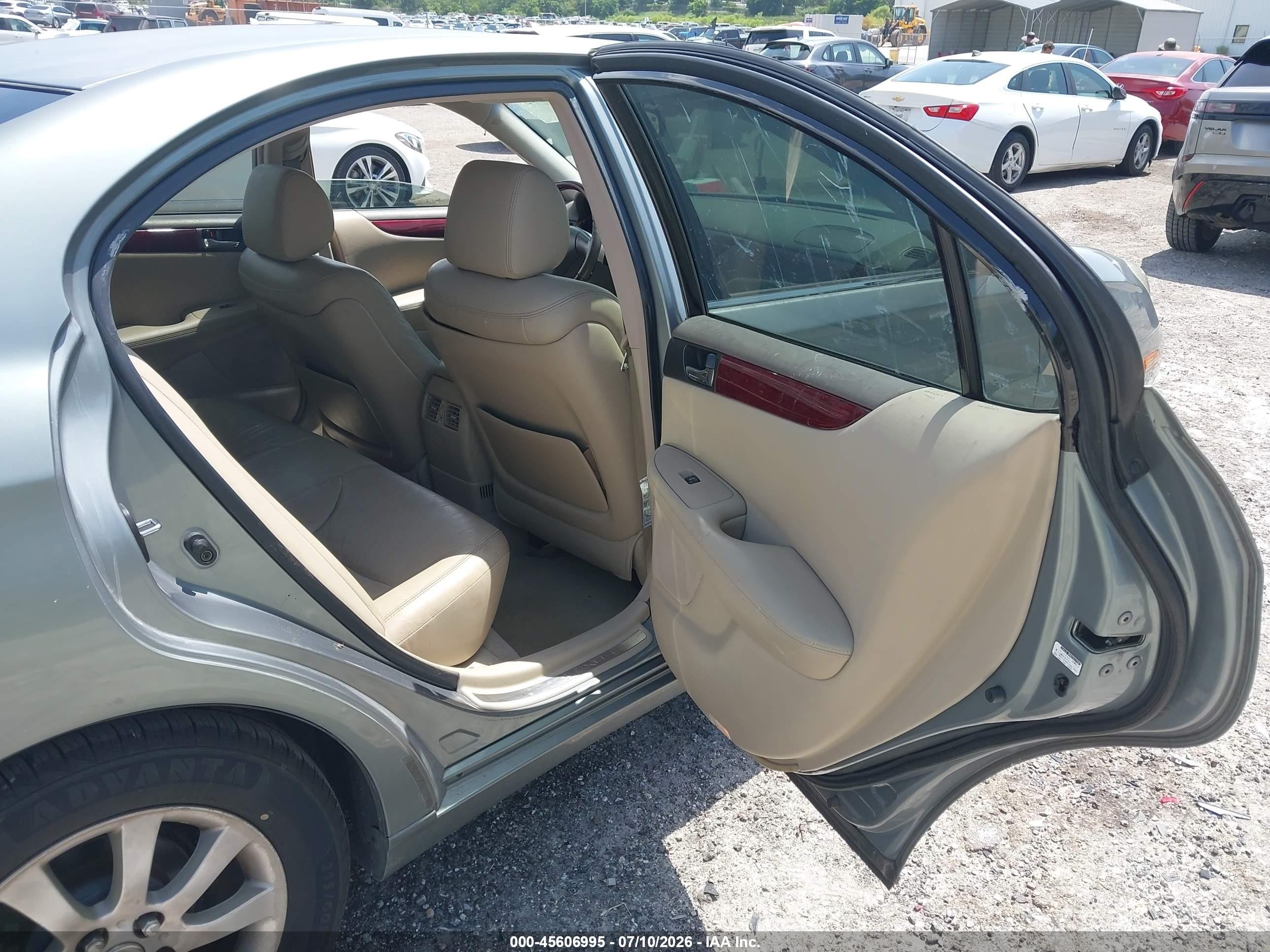 2004 Lexus Es 330   Зеленый vin: JTHBA30G645004372