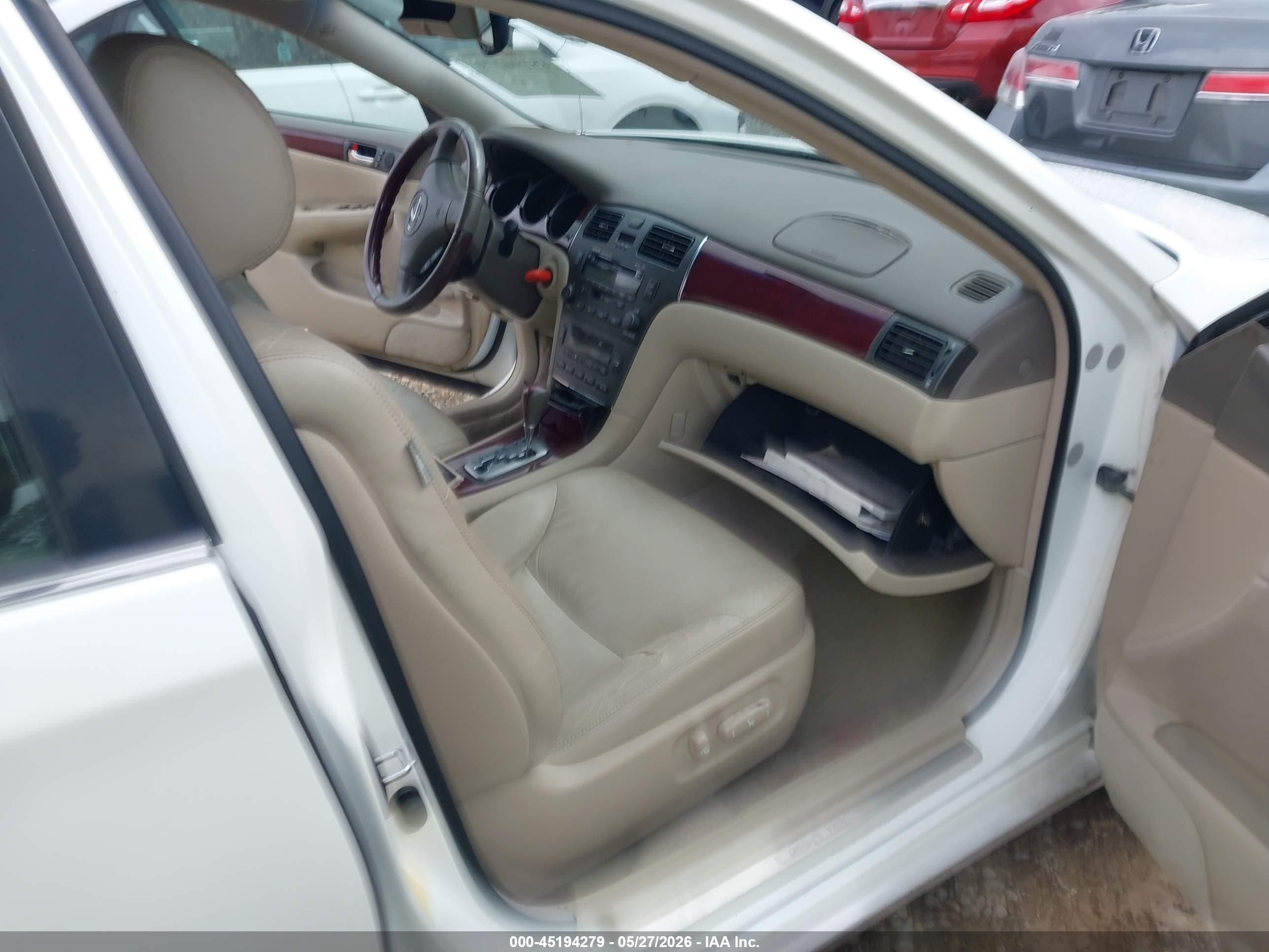 2004 Lexus Es 330 White vin: JTHBA30G645008289