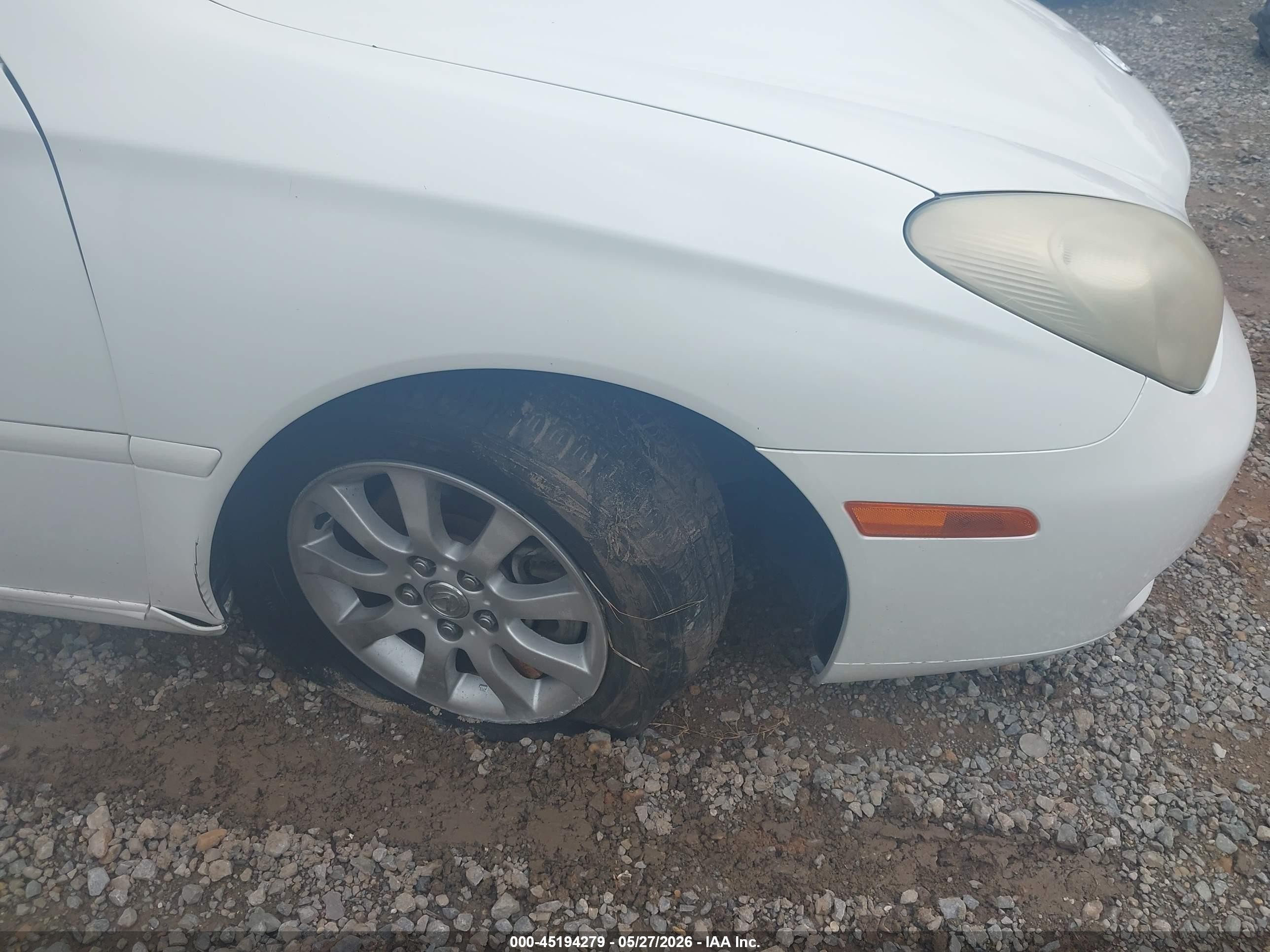2004 Lexus Es 330 White vin: JTHBA30G645008289