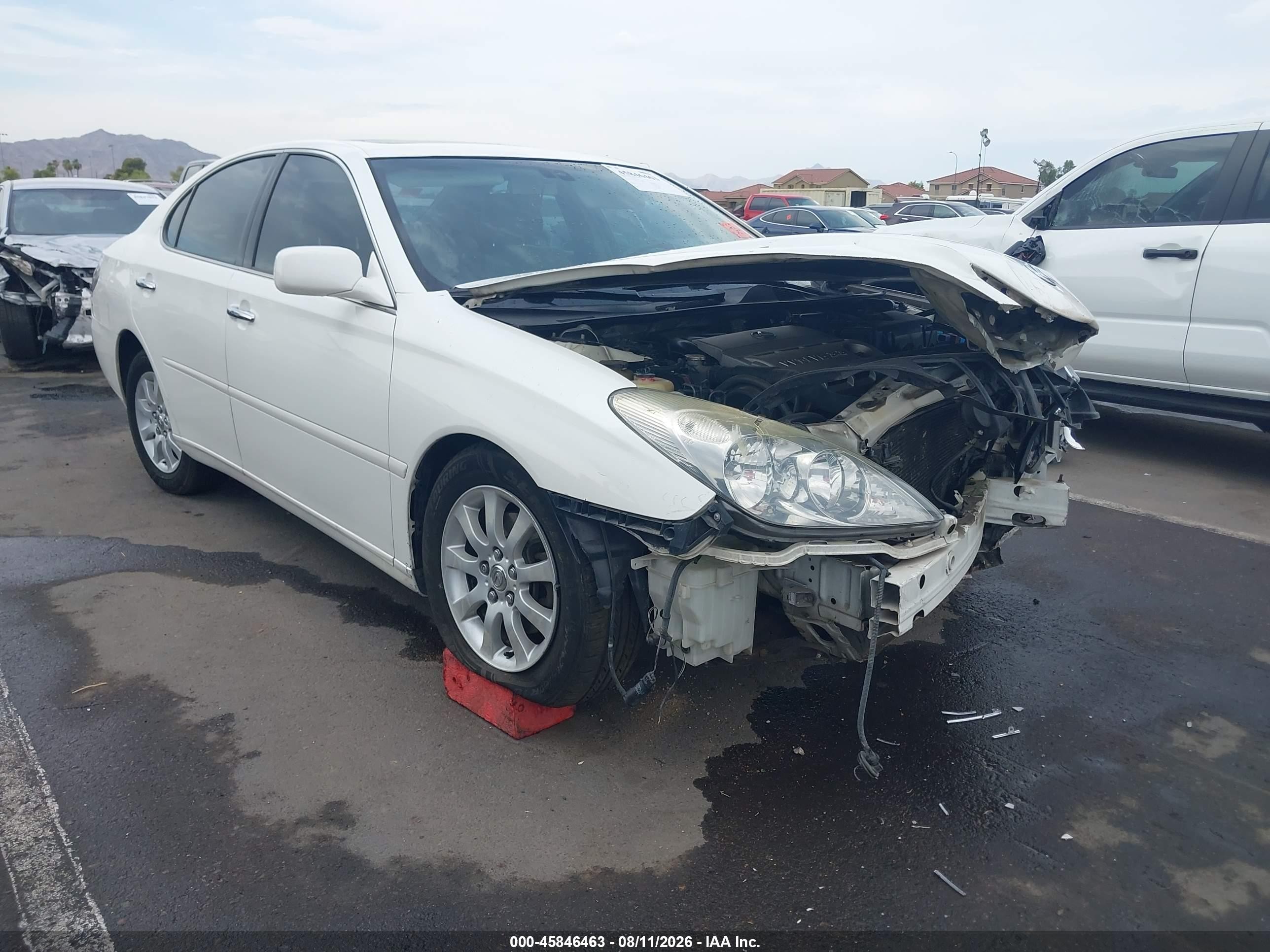 2004 Lexus Es 330   White vin: JTHBA30G645010804