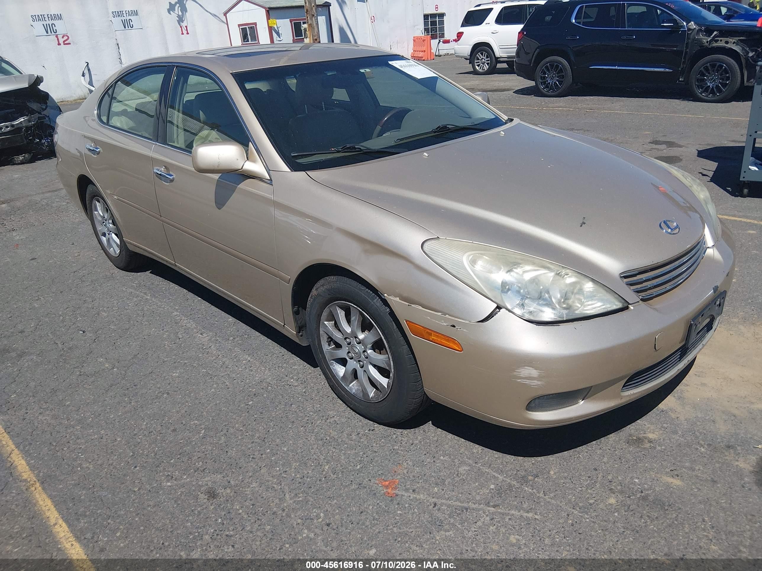 2004 Lexus Es 330   Gold vin: JTHBA30G645020197